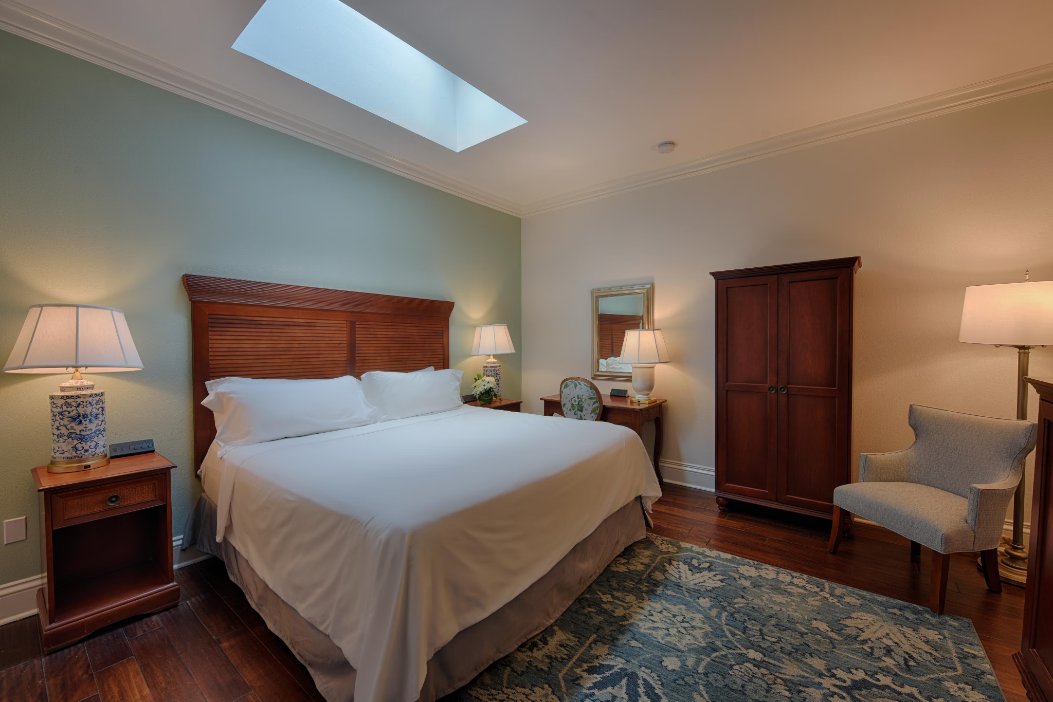 voco St. James Hotel