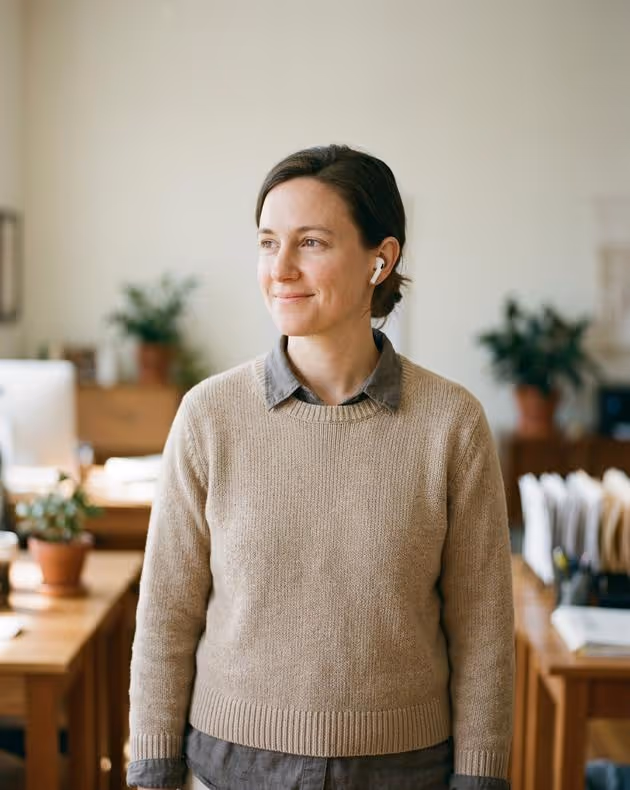 586 local number hero image