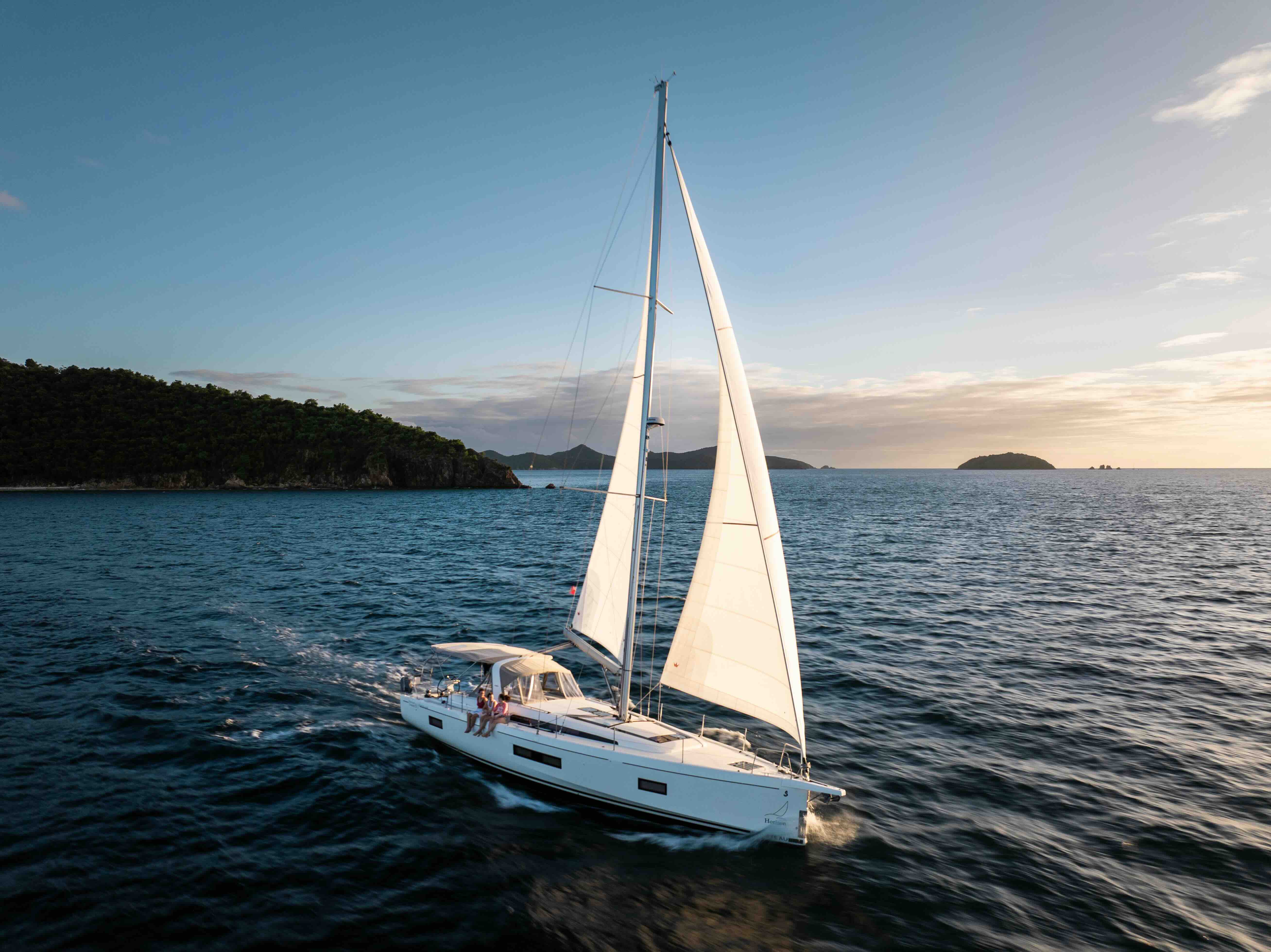 SUNDAY GIRL - Sailing in the BVI