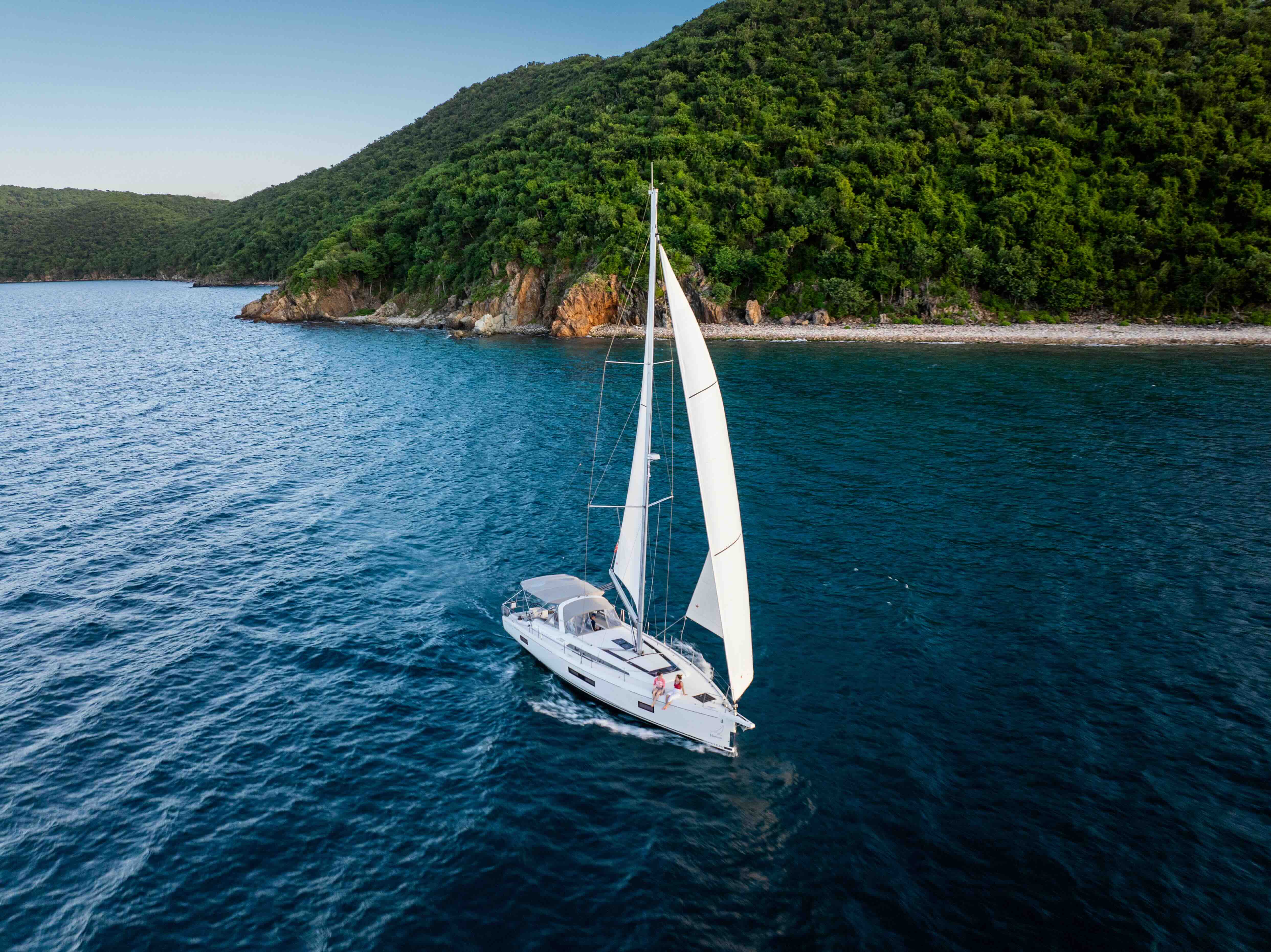 SUNDAY GIRL - Under Sail in the British Virgin Islands