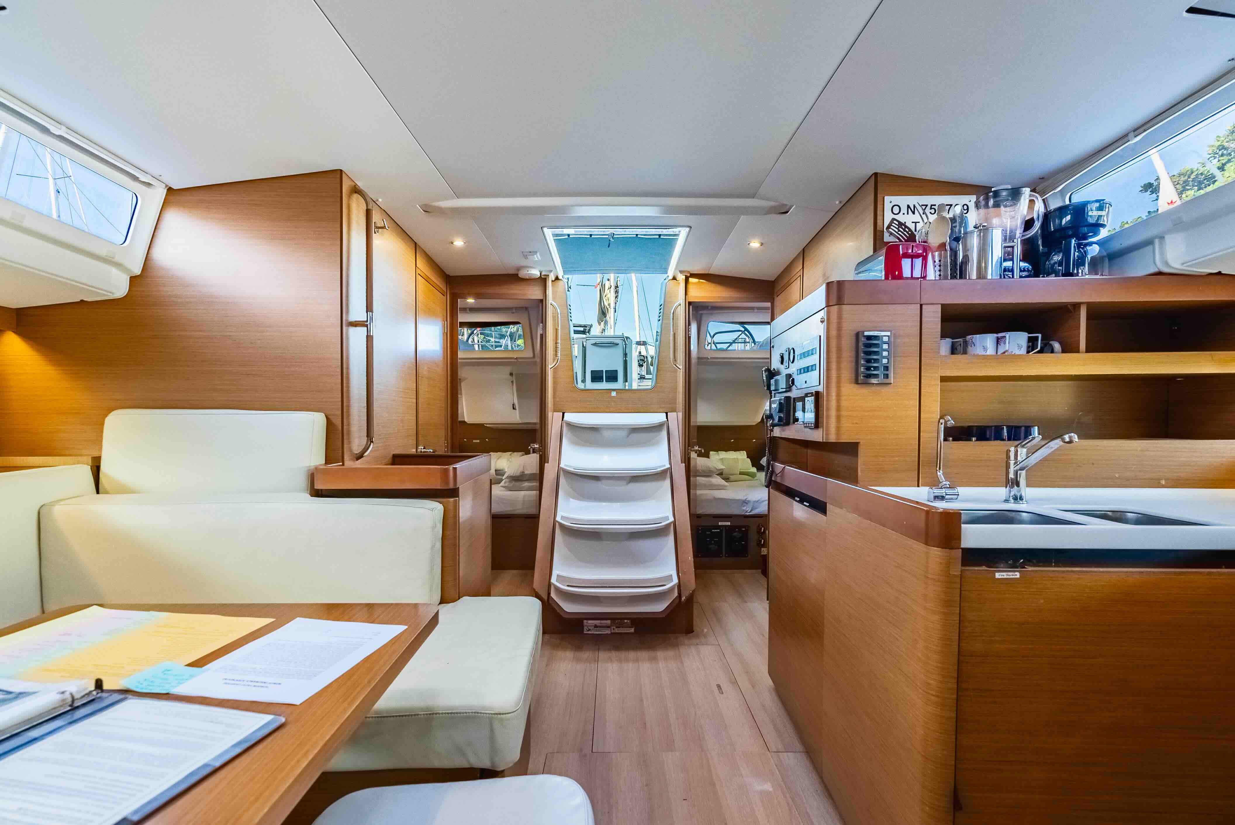 COSETTE II - saloon