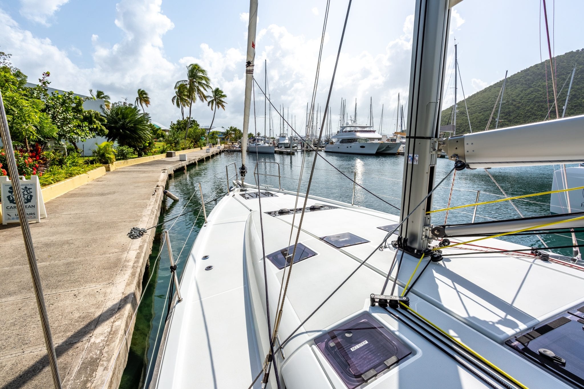 COSETTE II - Foredeck Bow view