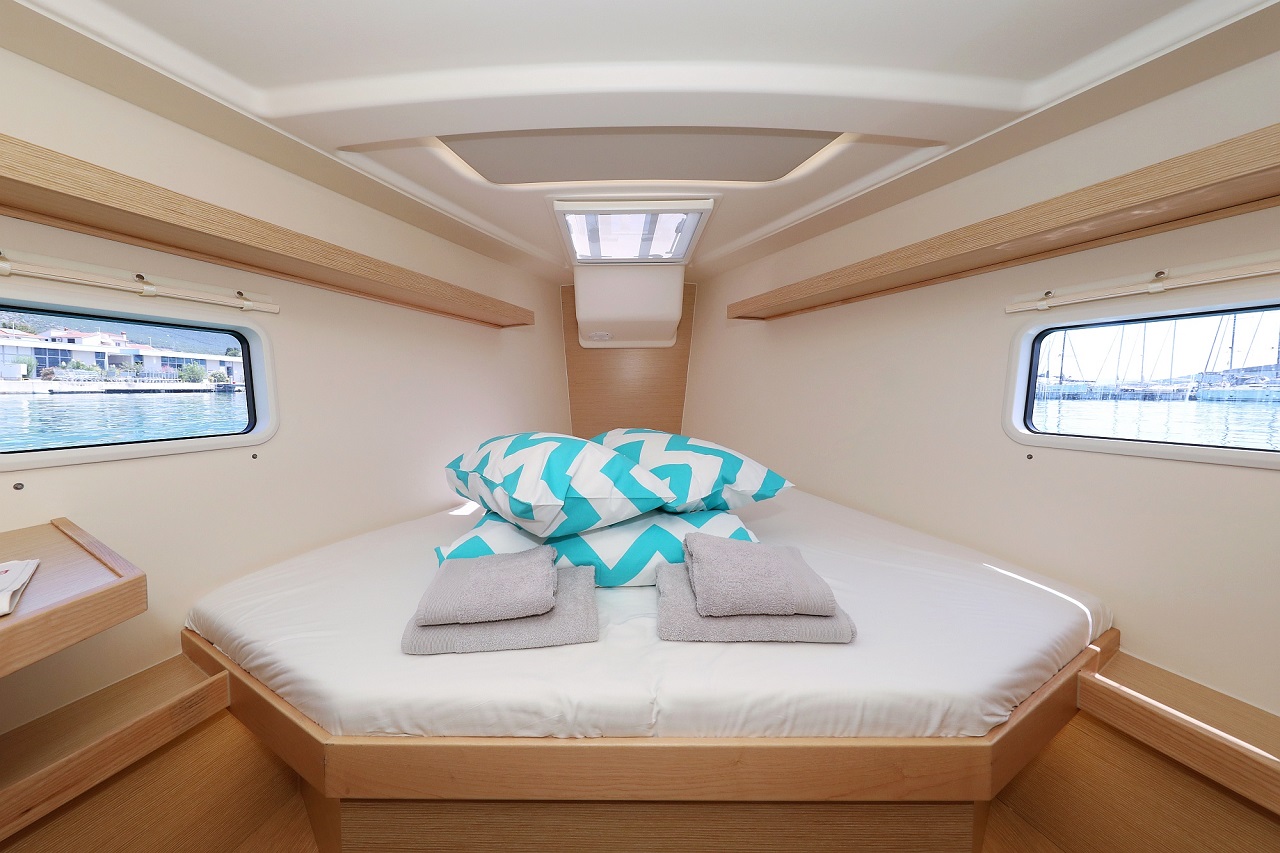 ESTEL - Hanse 418 master cabin
