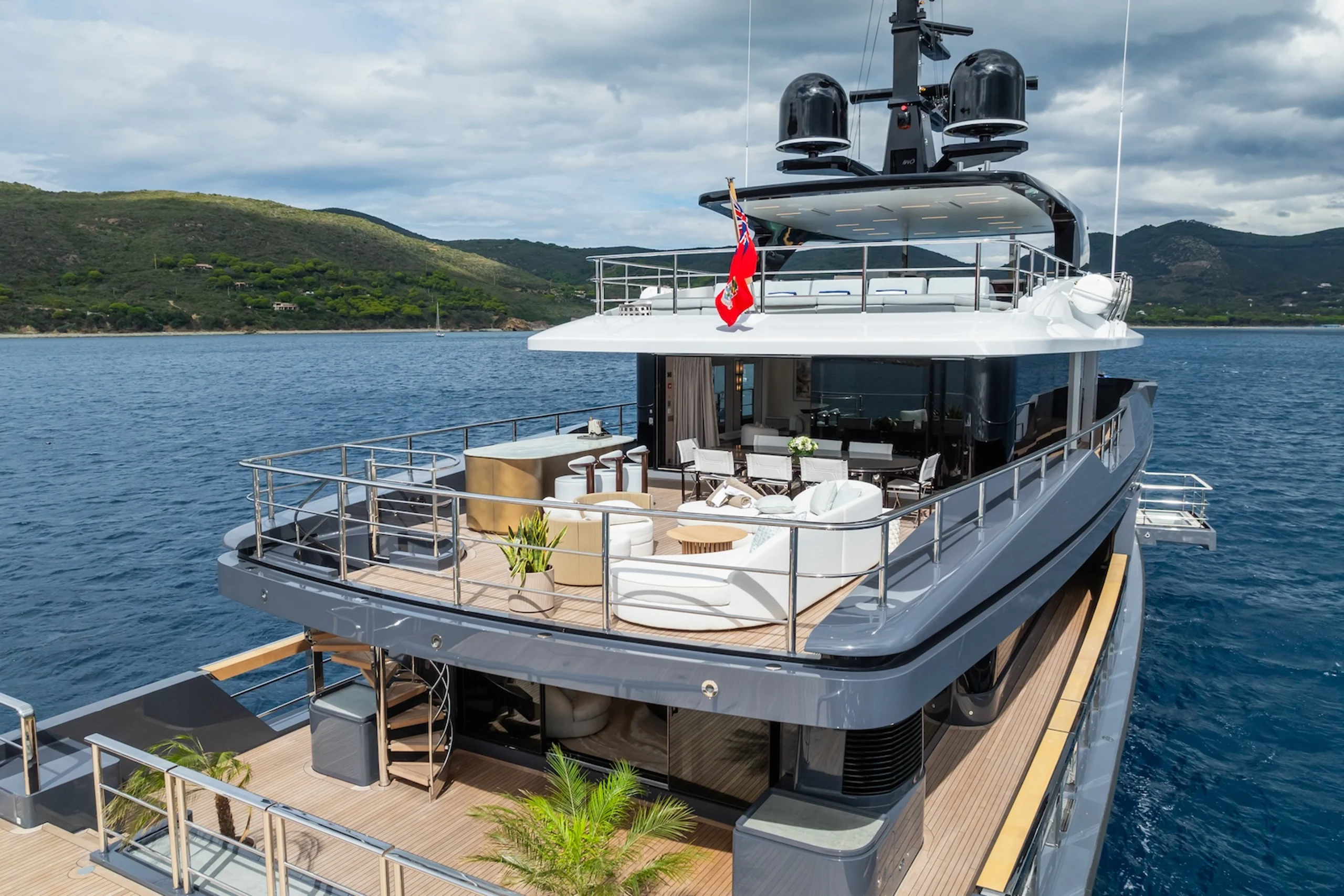 Motor Yacht M 2nd deck