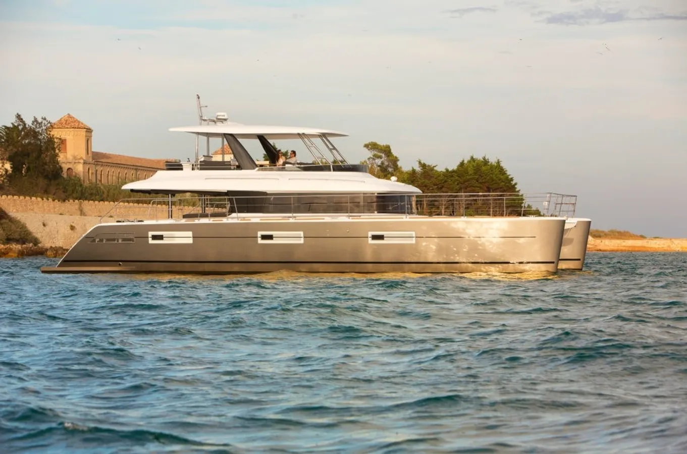 ALLGERA - Lagoon 630 - Tahiti yacht charter sunset