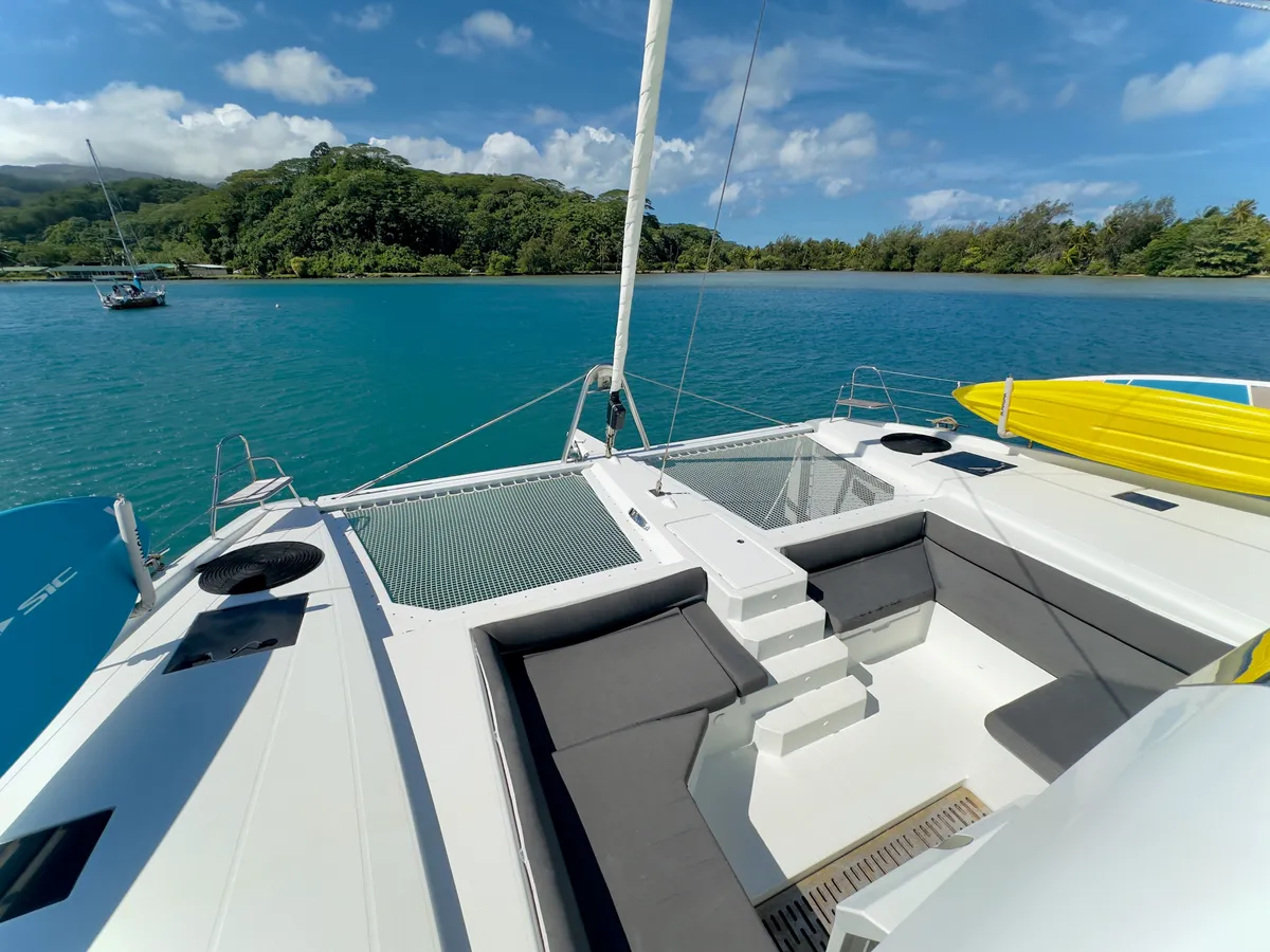 ARGO - Fountaine Pajot Samana 59 - forward cockpit