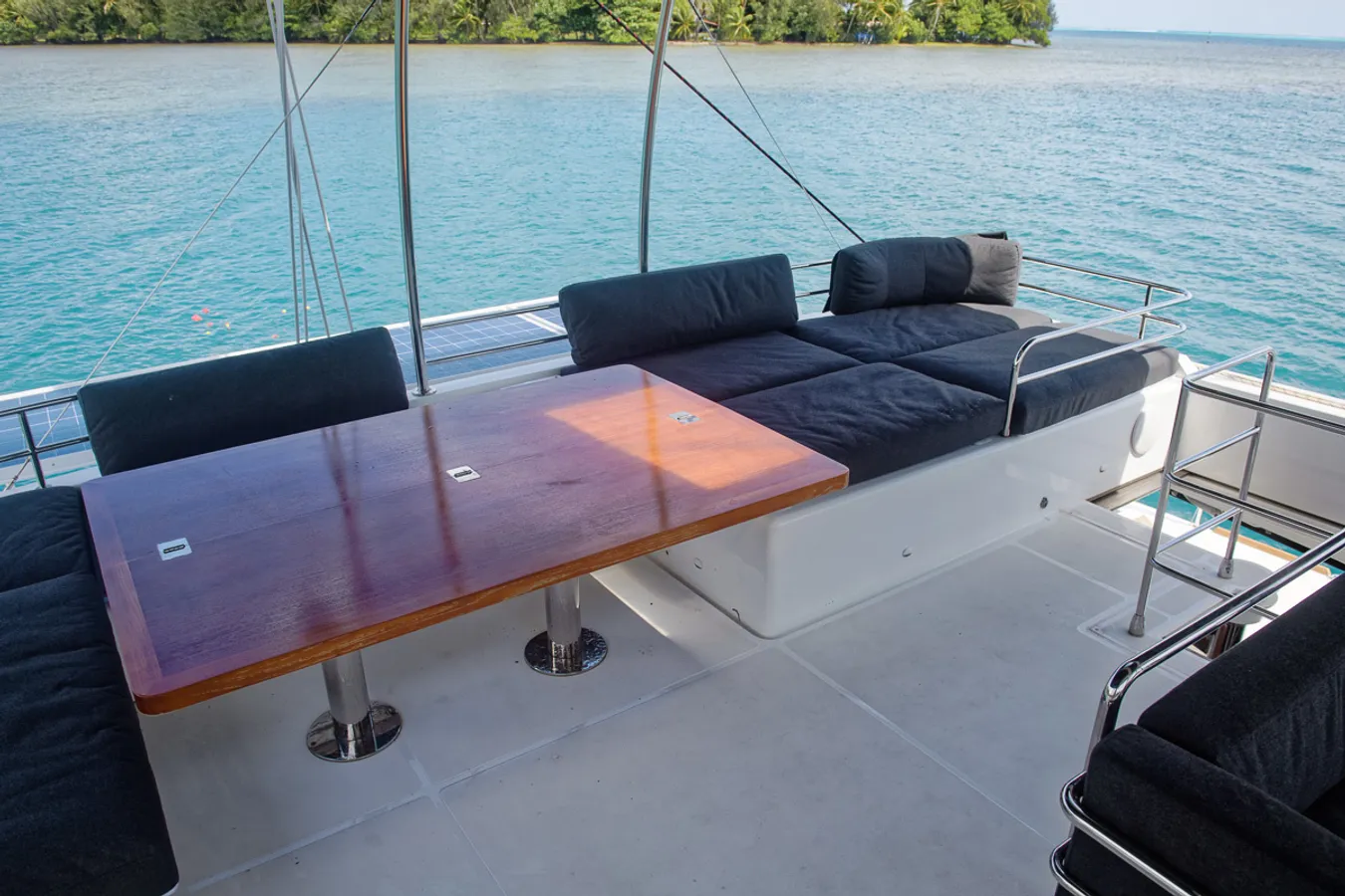 DIVA Lagoon 560 - flybridge