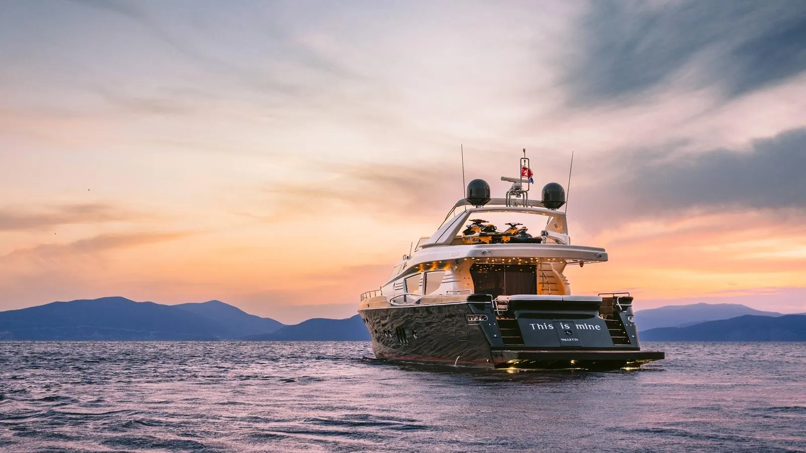 Secure a private yacht charter for your honeymoon
