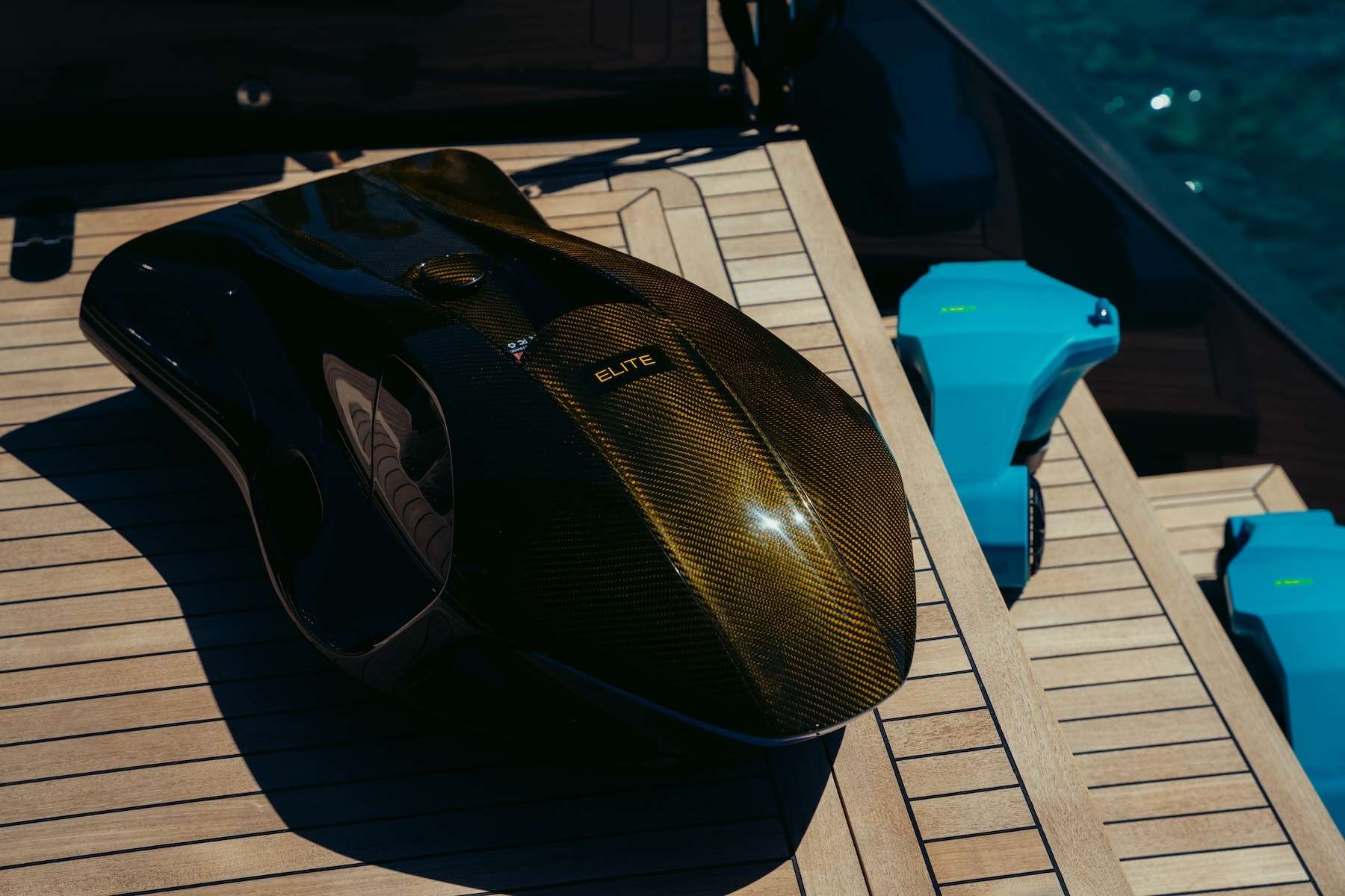 HONEYMOON - Moon Yacht 65 has a variety of watertoys available including a Seabob