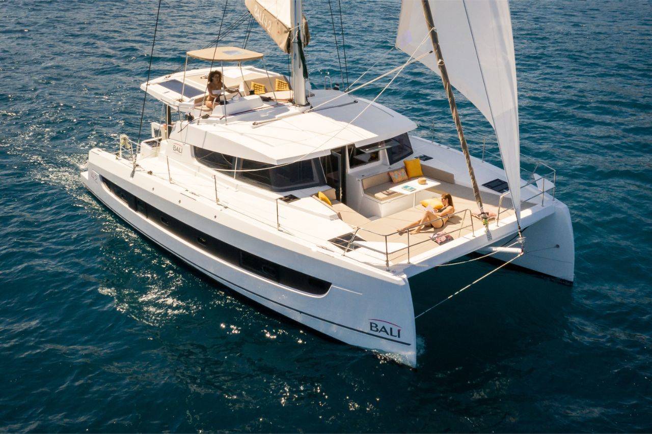Amalfi Coast Bareboat Catamaran - Bali 4.2 is popular for is easy sailing and manuverability as well as its rigid foredeck for additional sunbathing space