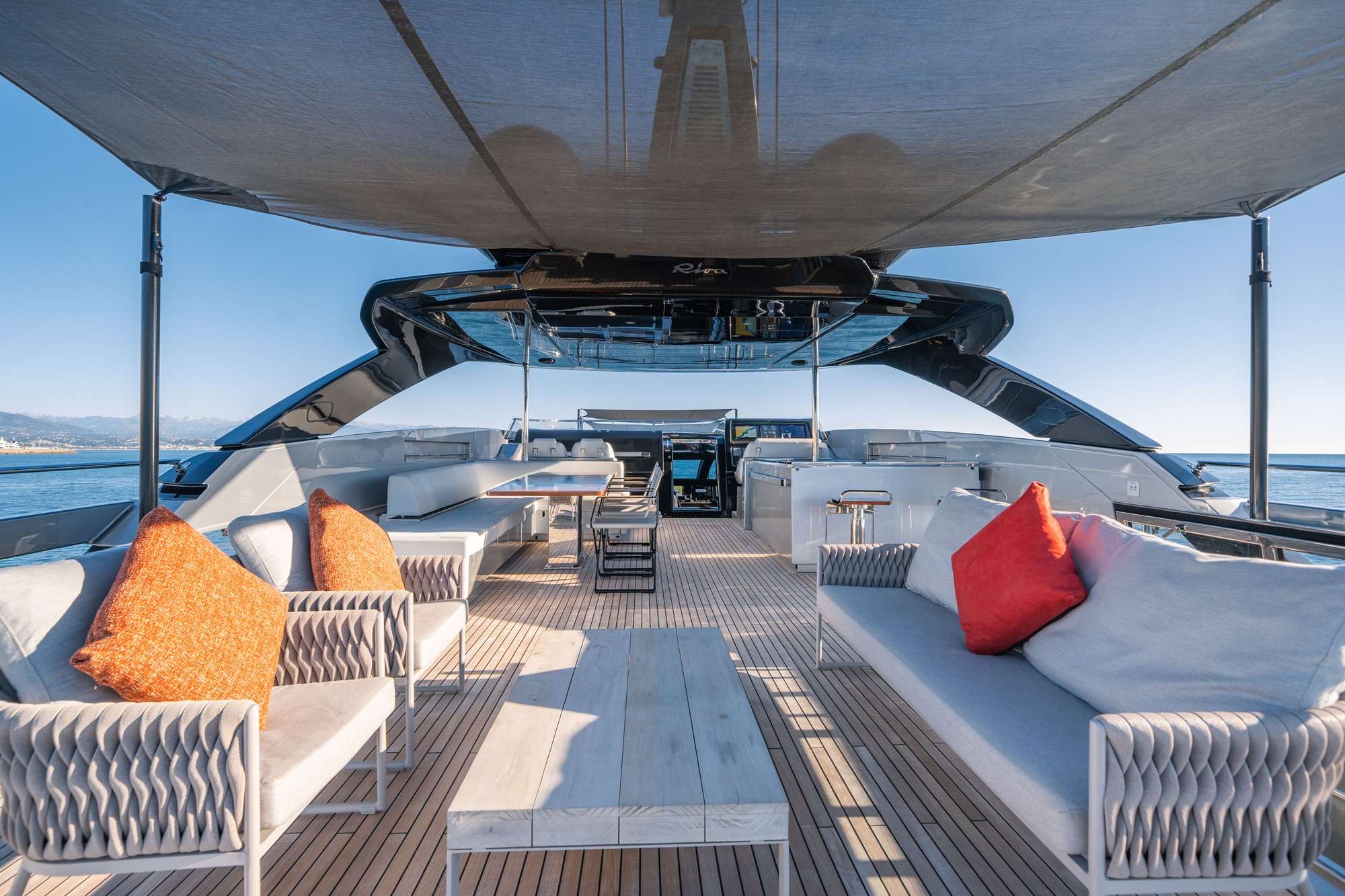 MAXIMUS - Flybridge