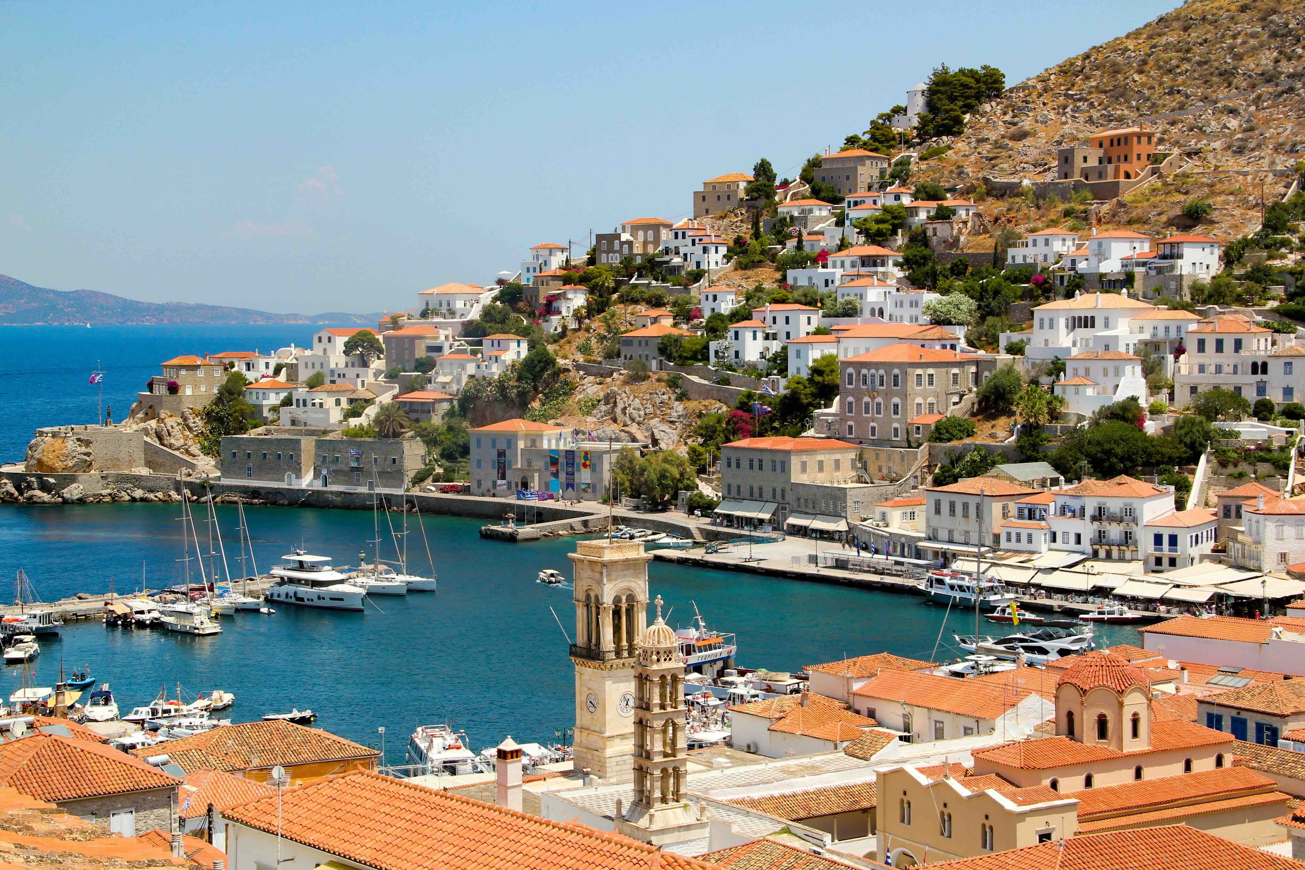 www.hightideyachtcharters.com/post/island-hopping-in-the-saronic-gulf