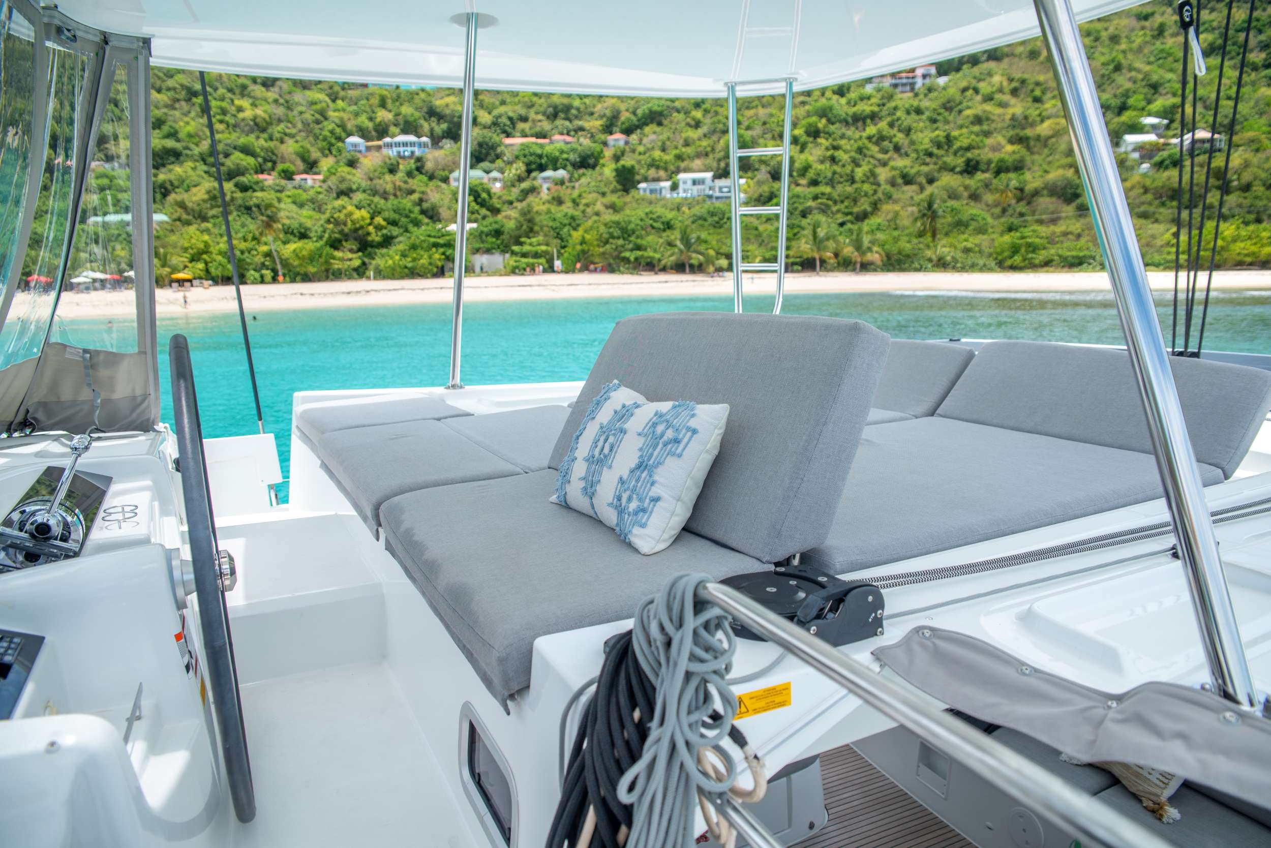 ON A WHIM III - flybridge