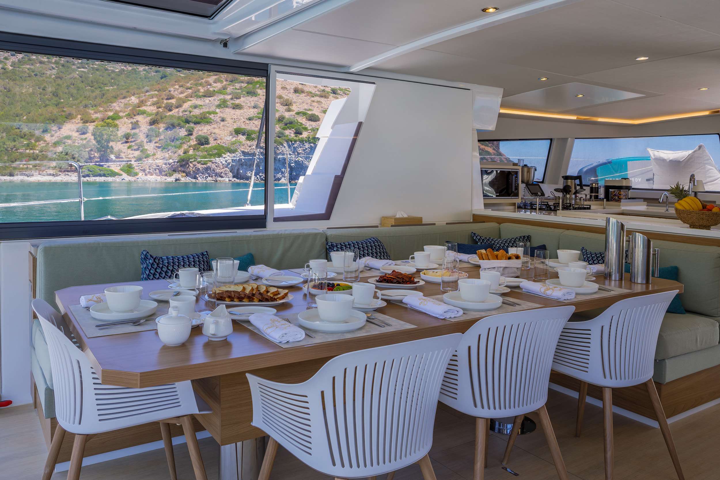 LIBRA - Dining area