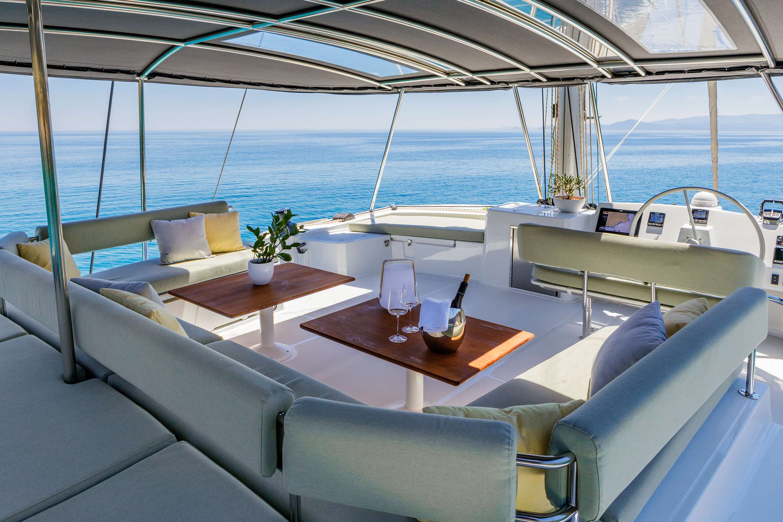 LIBRA - flybridge