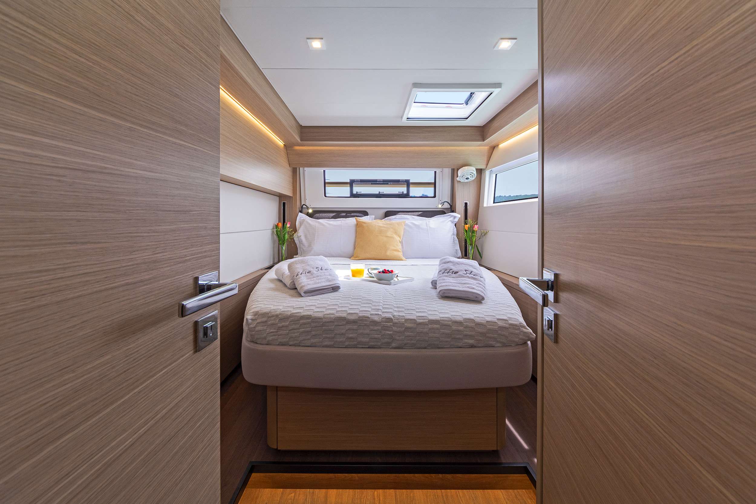 EFFIE STAR - Lagoon 51 Guest Cabin