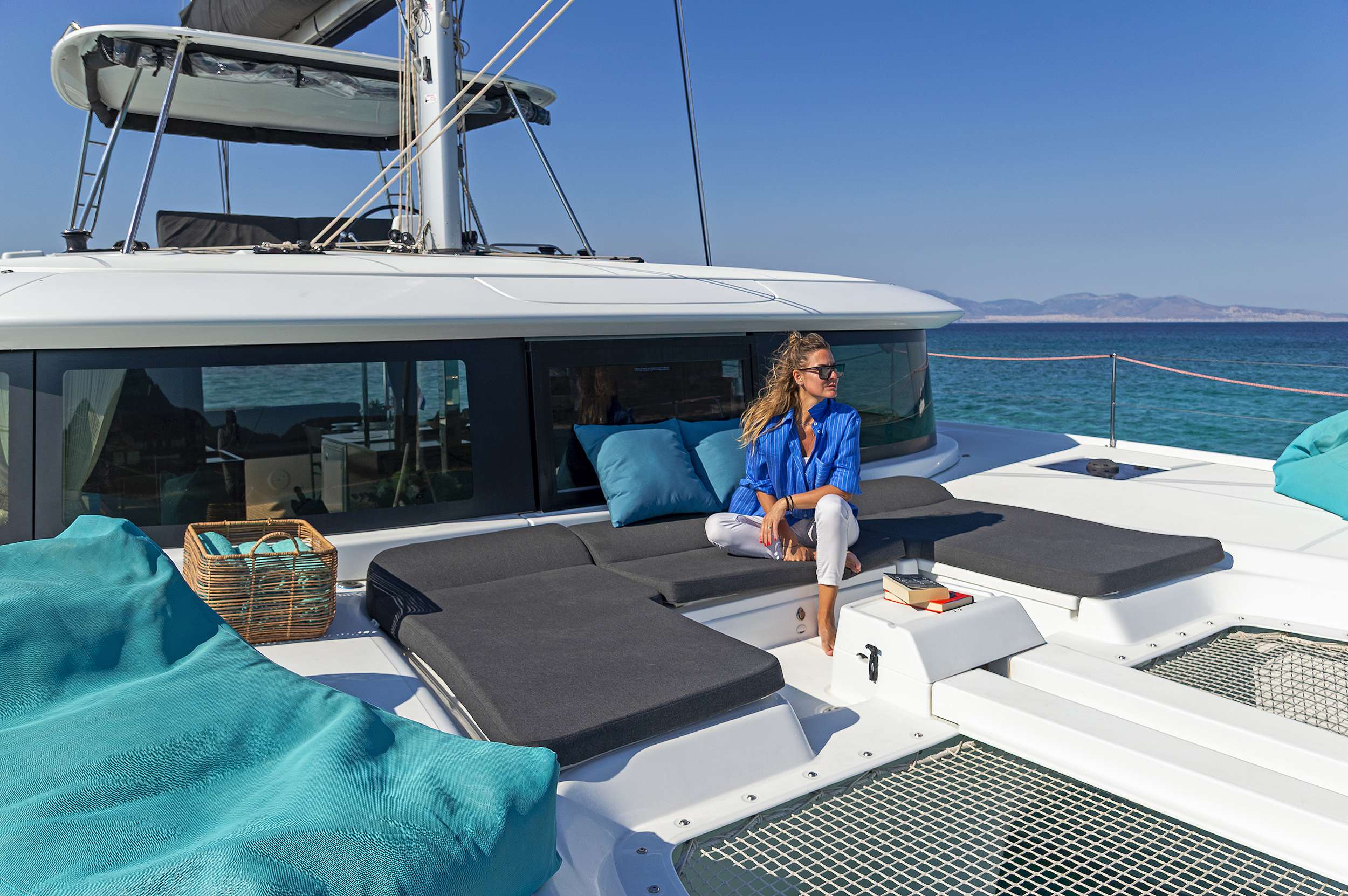 MY STAR - Lagoon 46 foredeck lounge area
