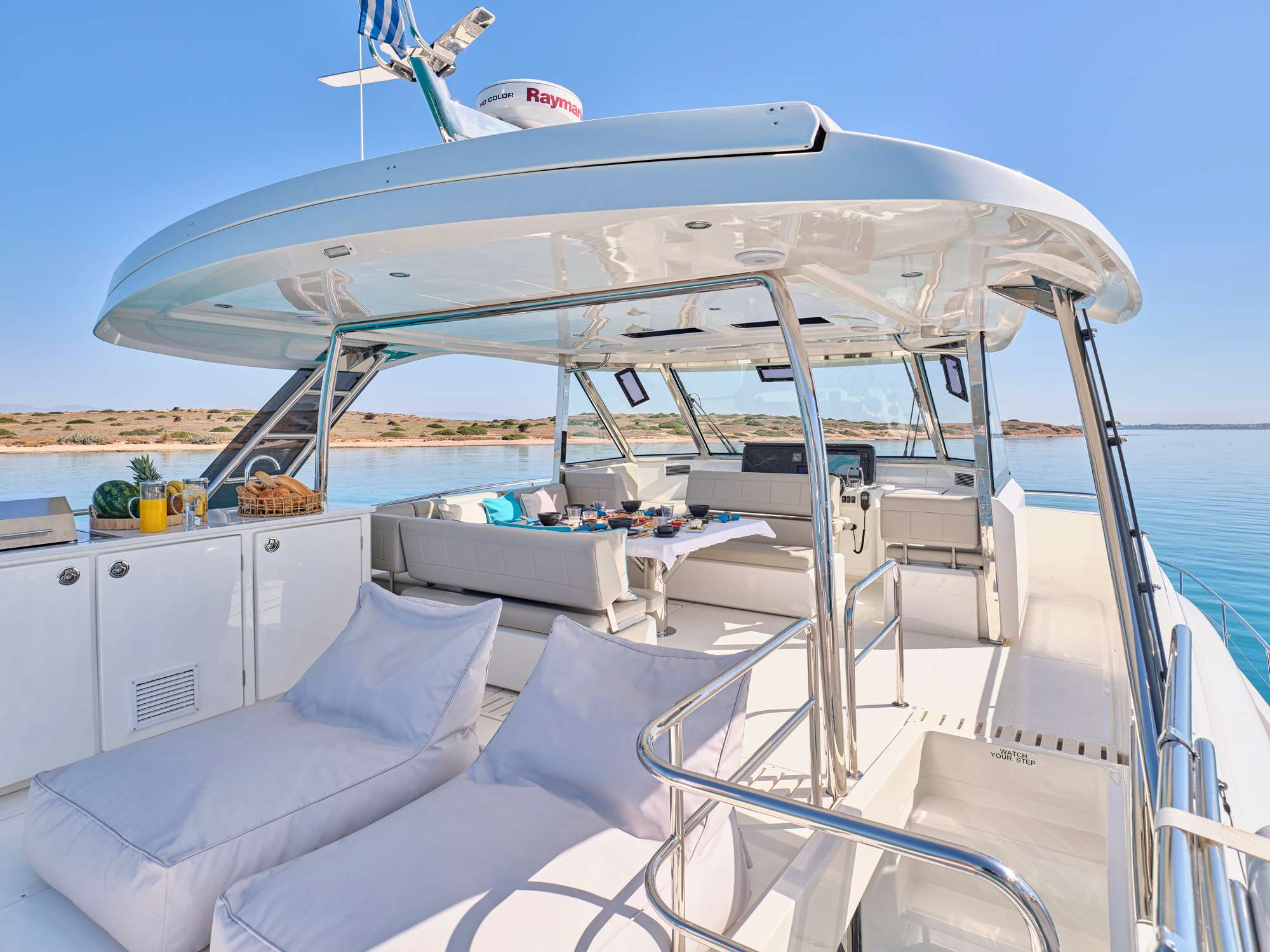EXPLORION - Aquila 54 flybridge