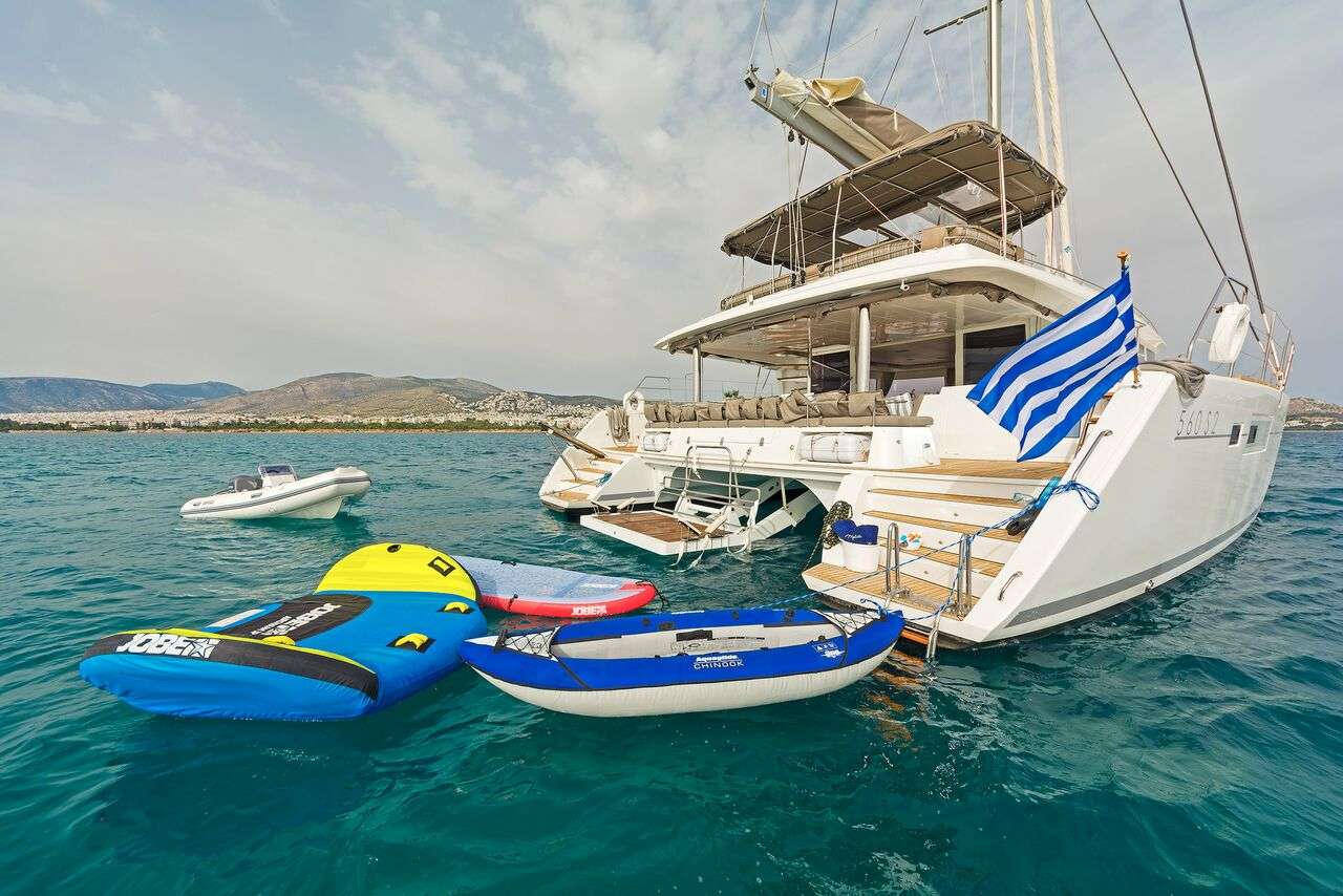 MELITI - Lagoon 560 water toys