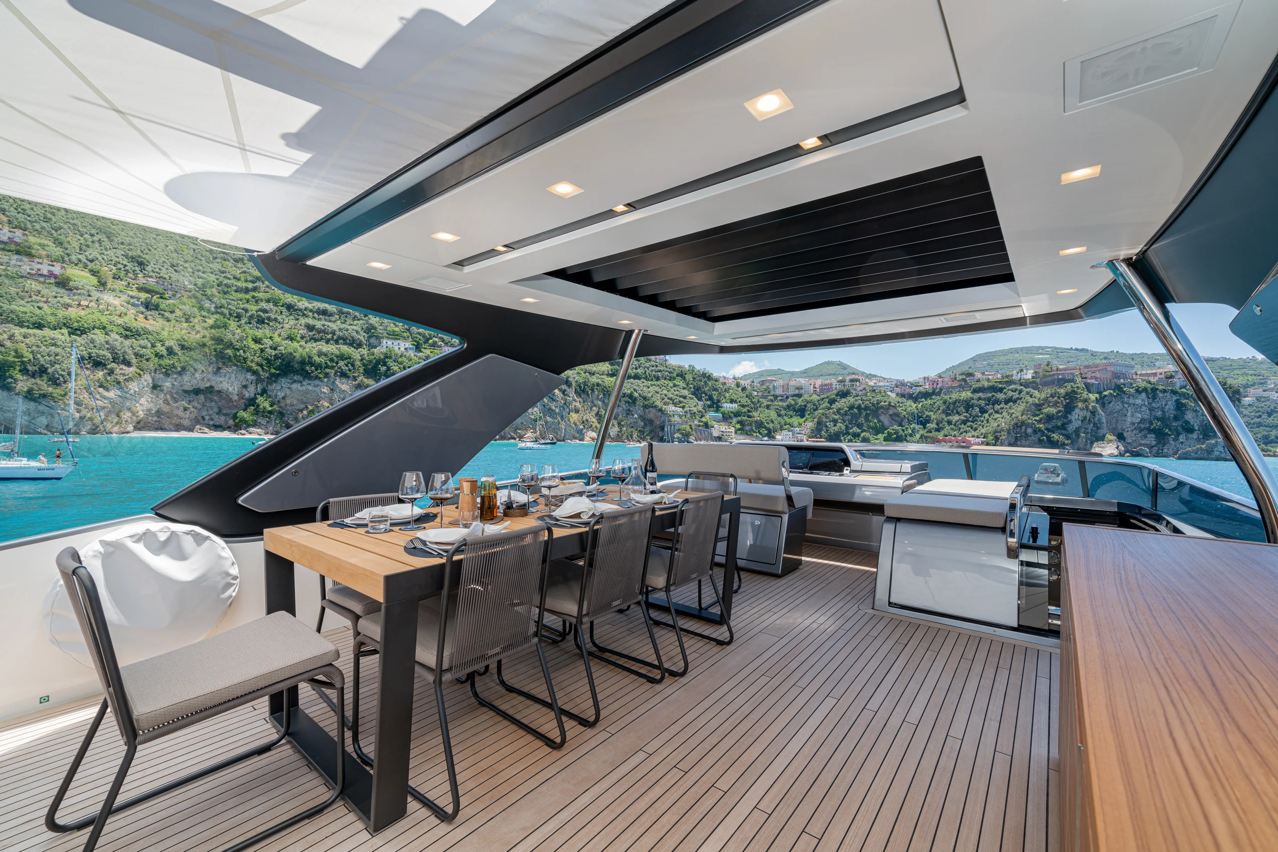 LUCKY Sanlorenzo SL78 flybridge