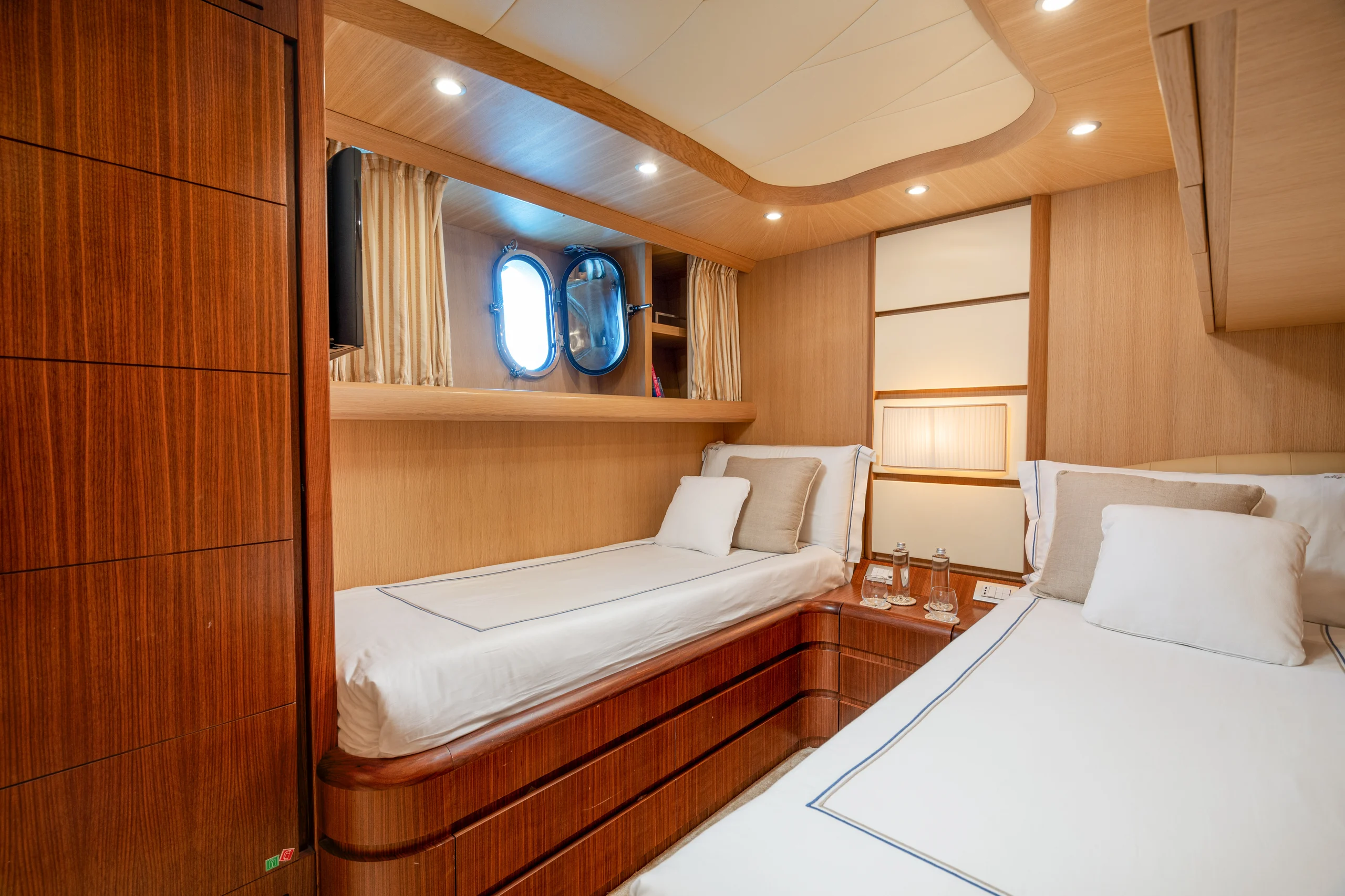 MY LIFE - Maiora 90 twin cabin