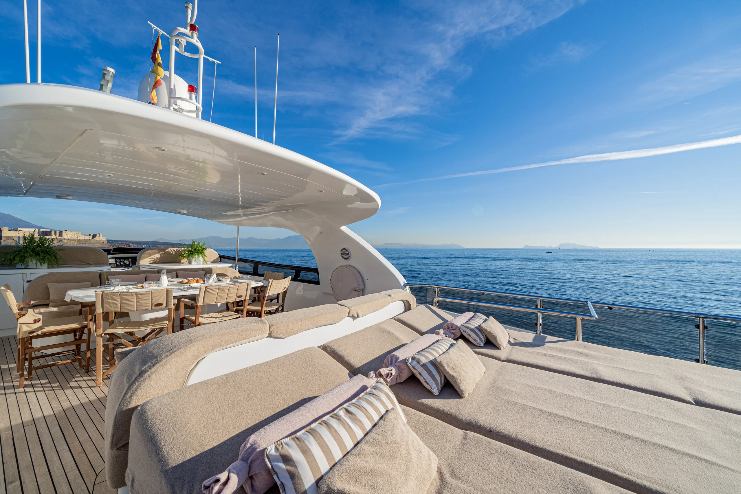 MY LIFE - Maiora 90 flybridge