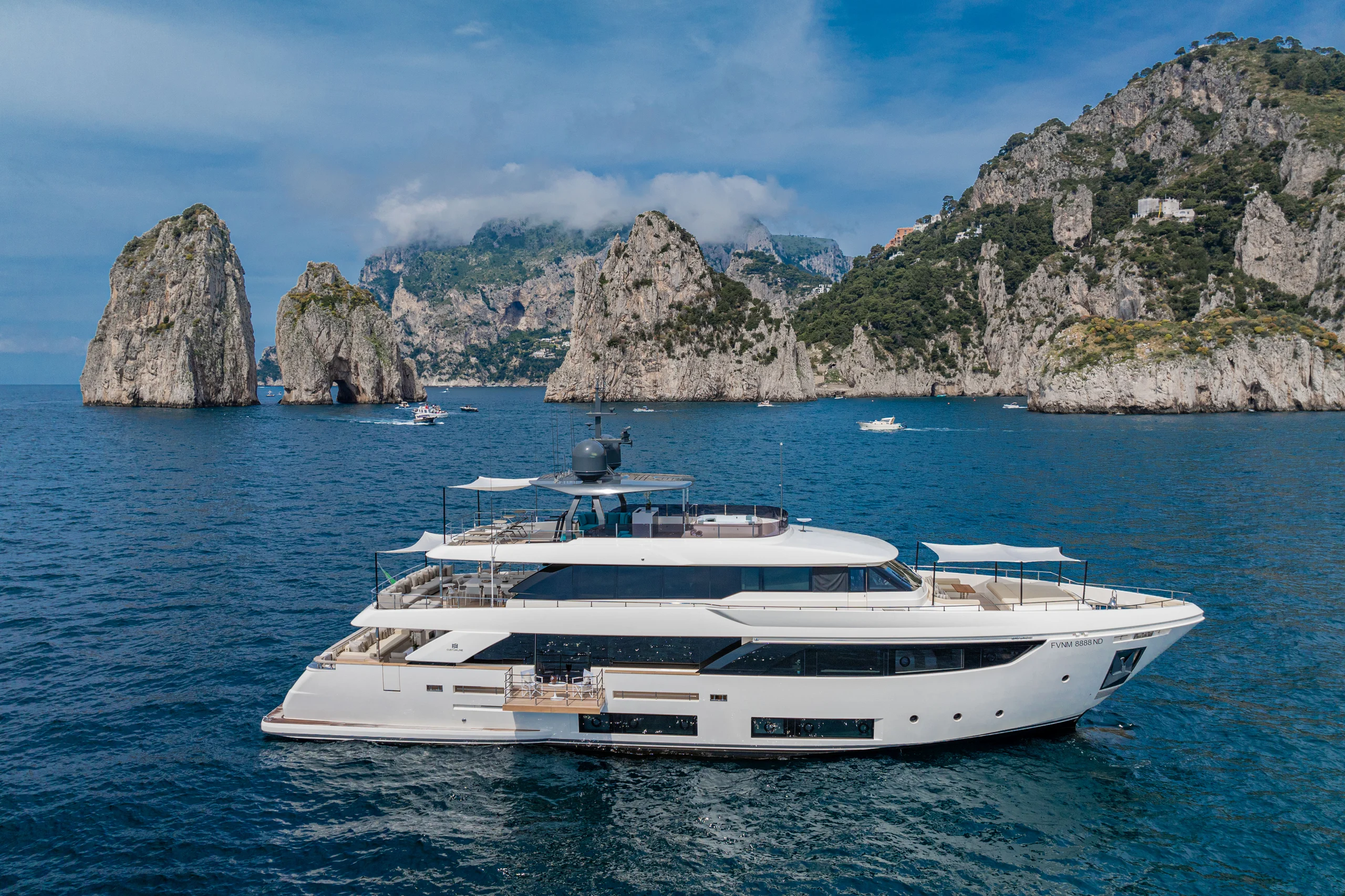 SOUTH - Ferretti Custom Line Navetta 33 Motor Yacht Charter in Capri