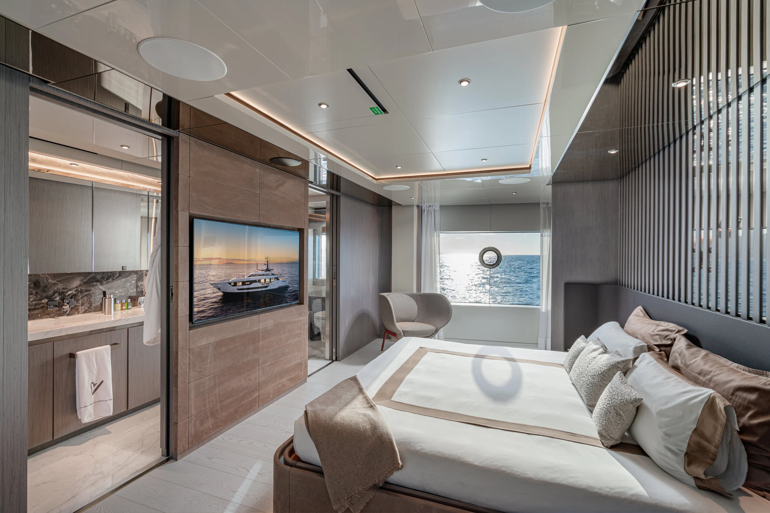 MARICAN FOREVER - 2024 Ferretti Custom Line 106' double cabin