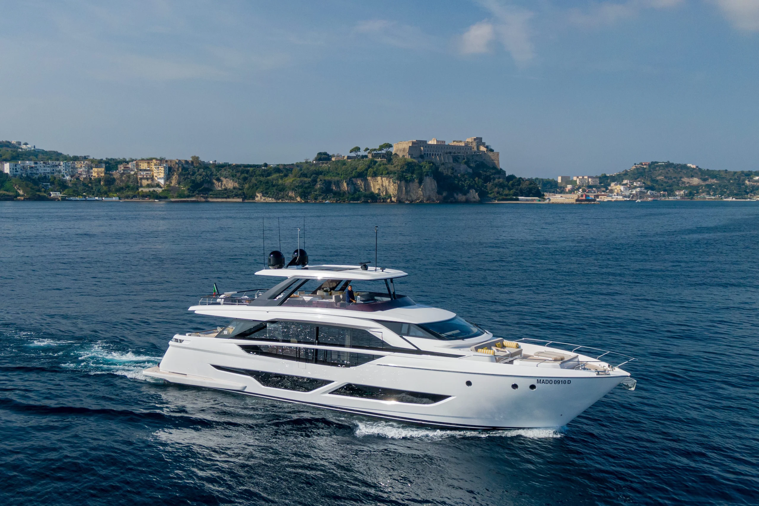 VITTORIA - 2022 Ferretti 860 Luxury Crewed Motor Yacht along the Amalfi Coast