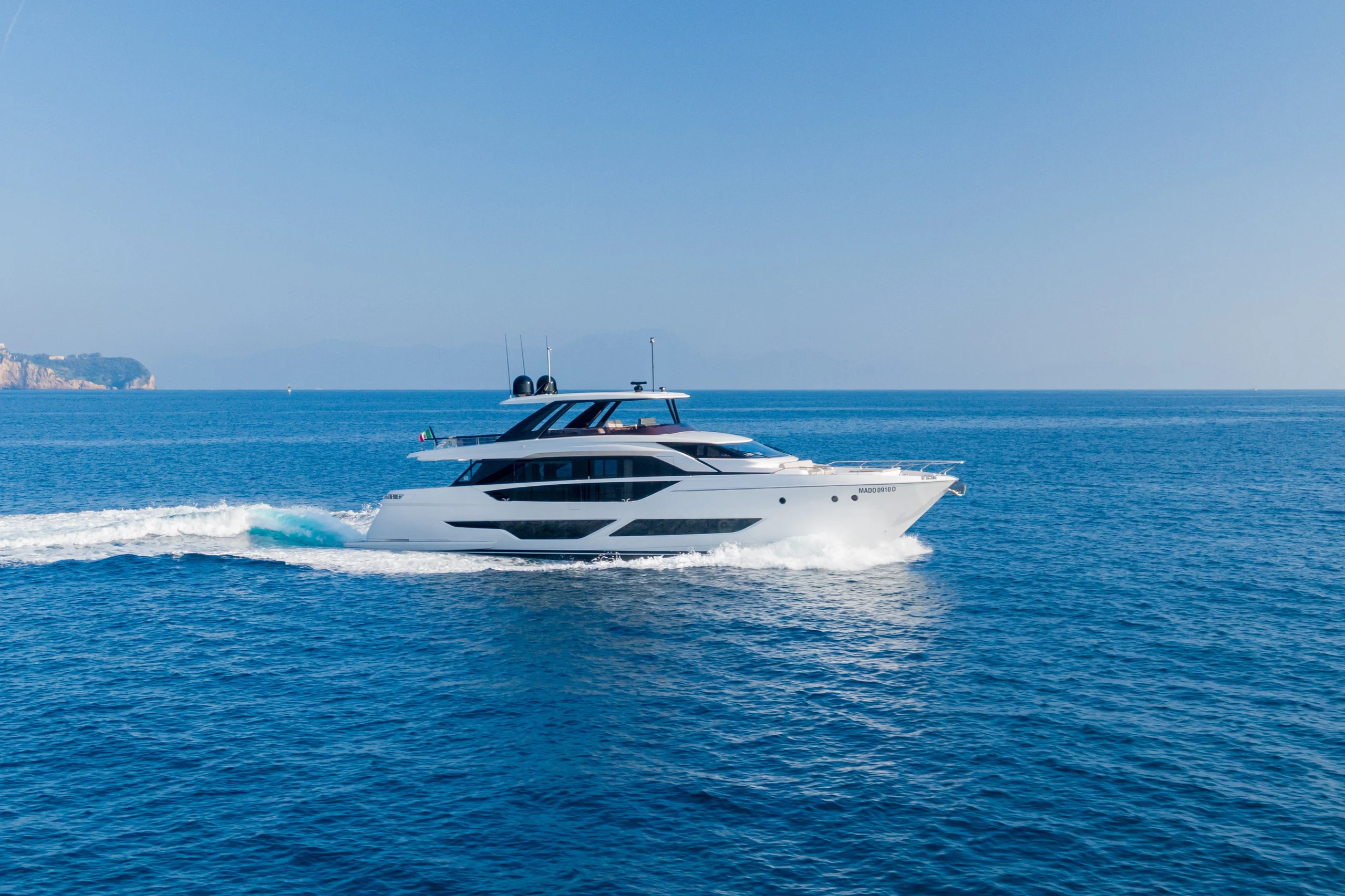 VITTORIA - 2022 Ferretti 860 Luxury Crewed Motor Yacht under motor