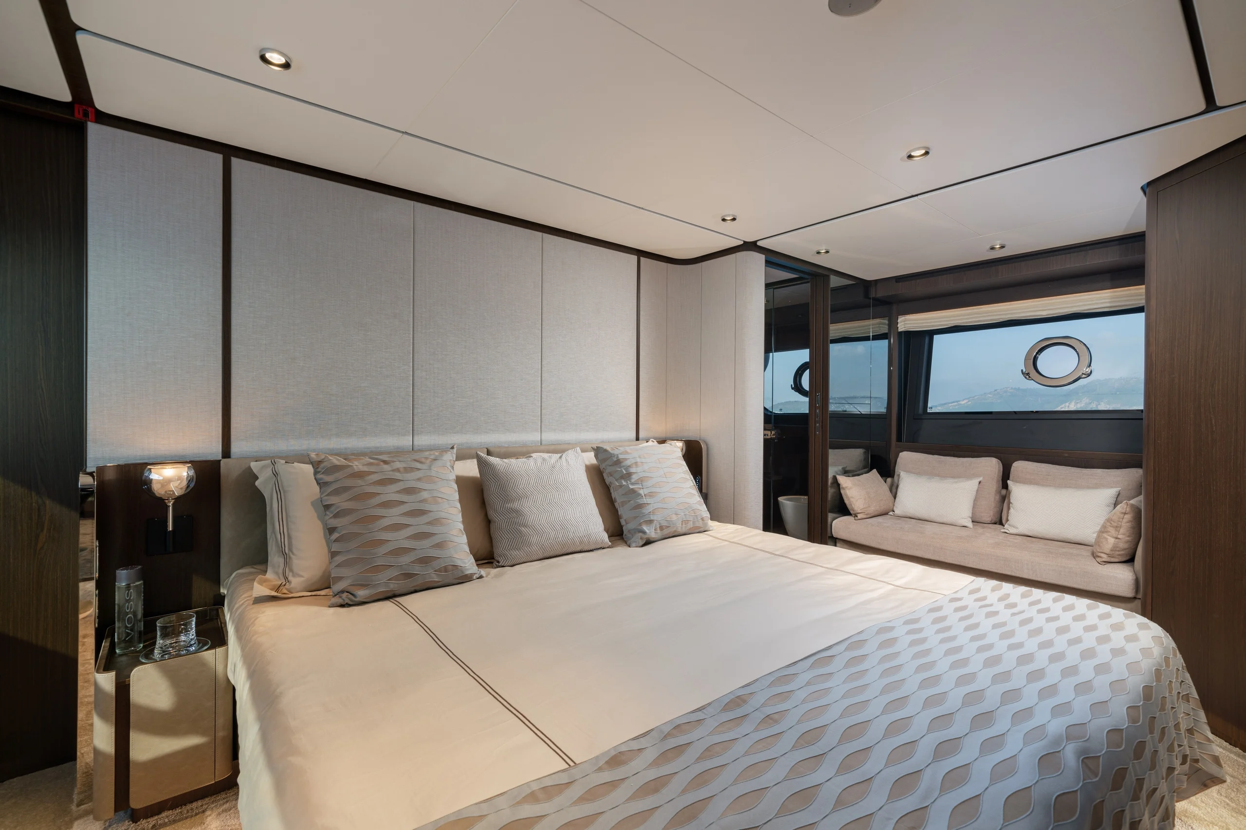 VITTORIA - 2022 Ferretti 860 Luxury Crewed Motor Yacht master cabin