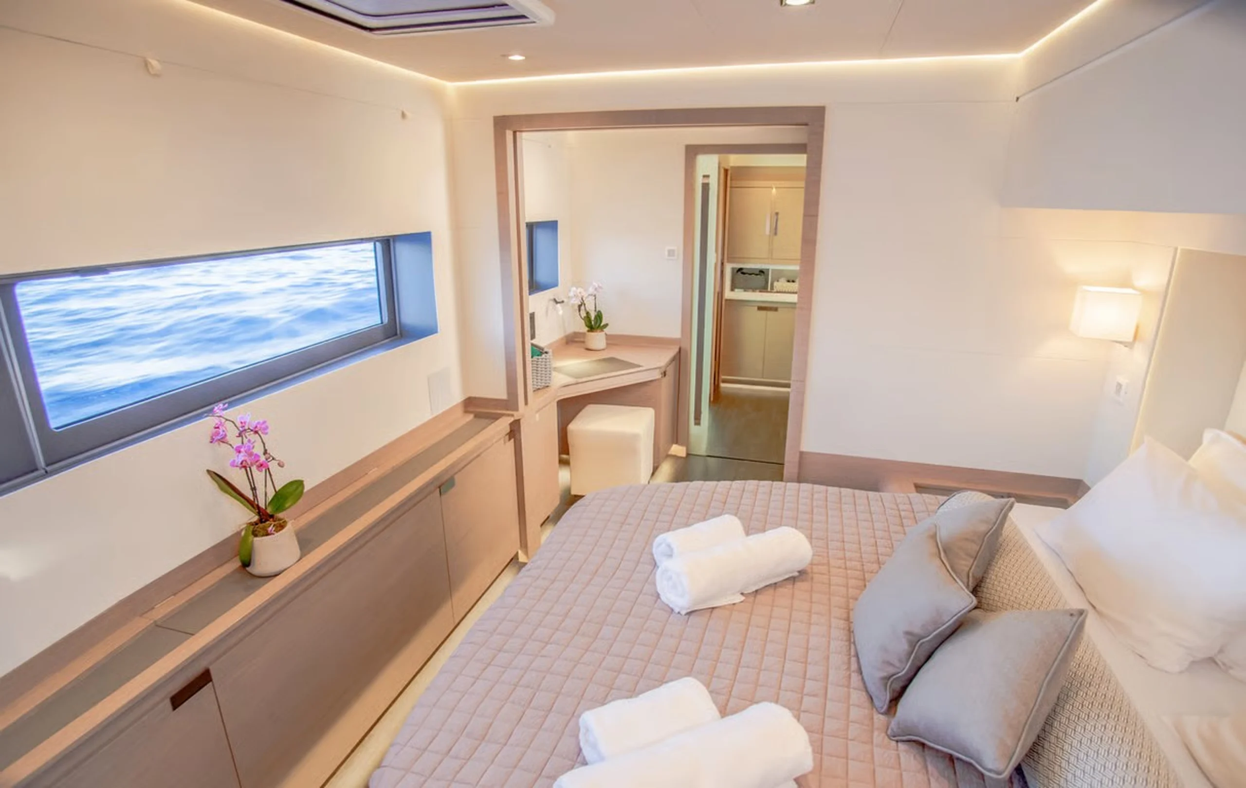 CORE - Fountaine Pajot 67 Power Catamaran master cabin