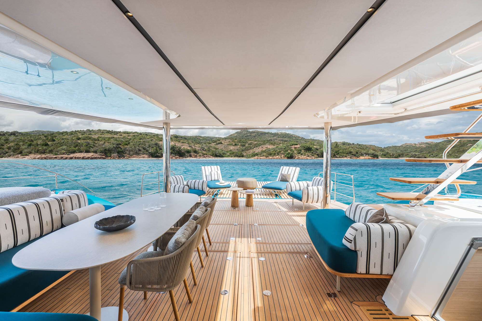 IMLADRIS - Lagoon Eighty 2 - 2025 flybridge