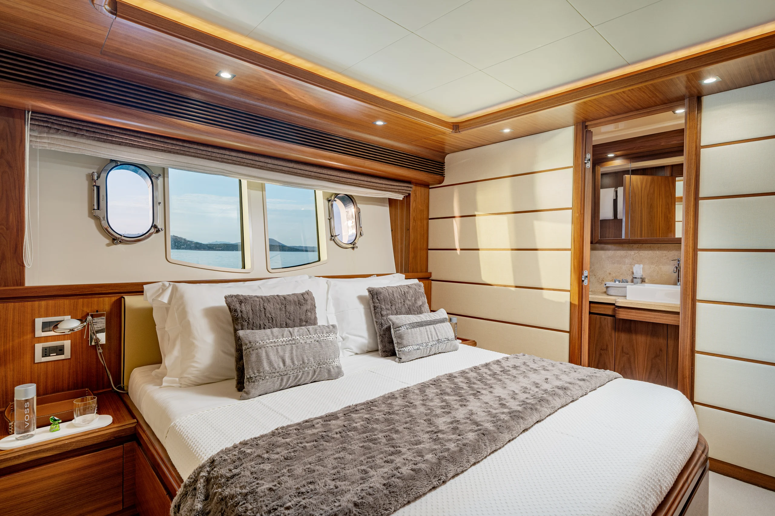 ETHNA - Custom Line 97 double cabin