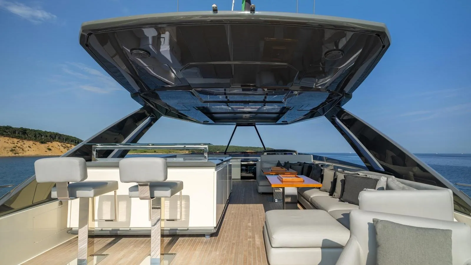 DATE NIGHT - Feretti 920 Bahamas Luxury Motor Yacht Charter flybridge