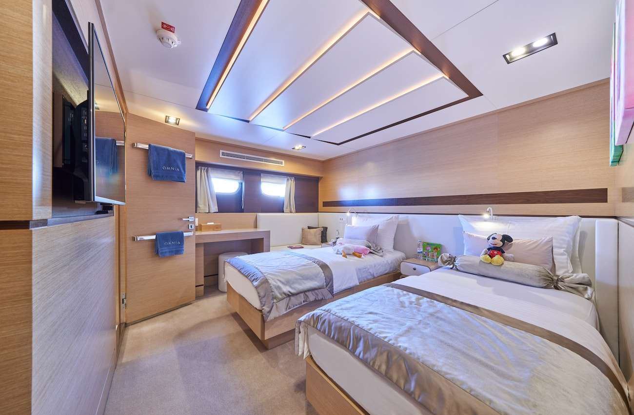 Croatia Luxury Gulet OMINA double cabin