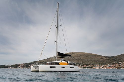 JOANSEA Lagoon 46 crewed catamaran based in Trogir, Croatia