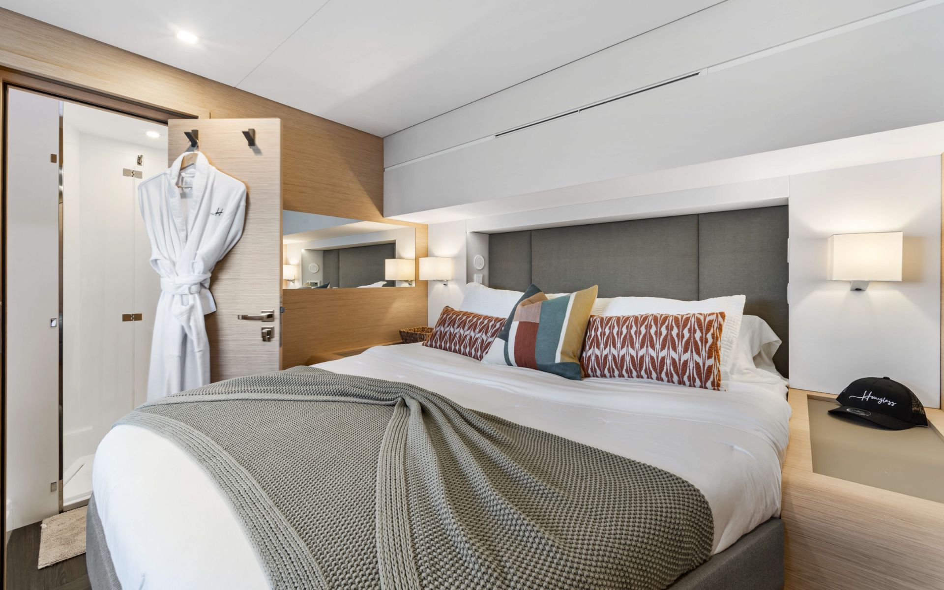 HOURGLASS - BVI Crewed Catamaran - Fountaine Pajot Samana 59 cabin