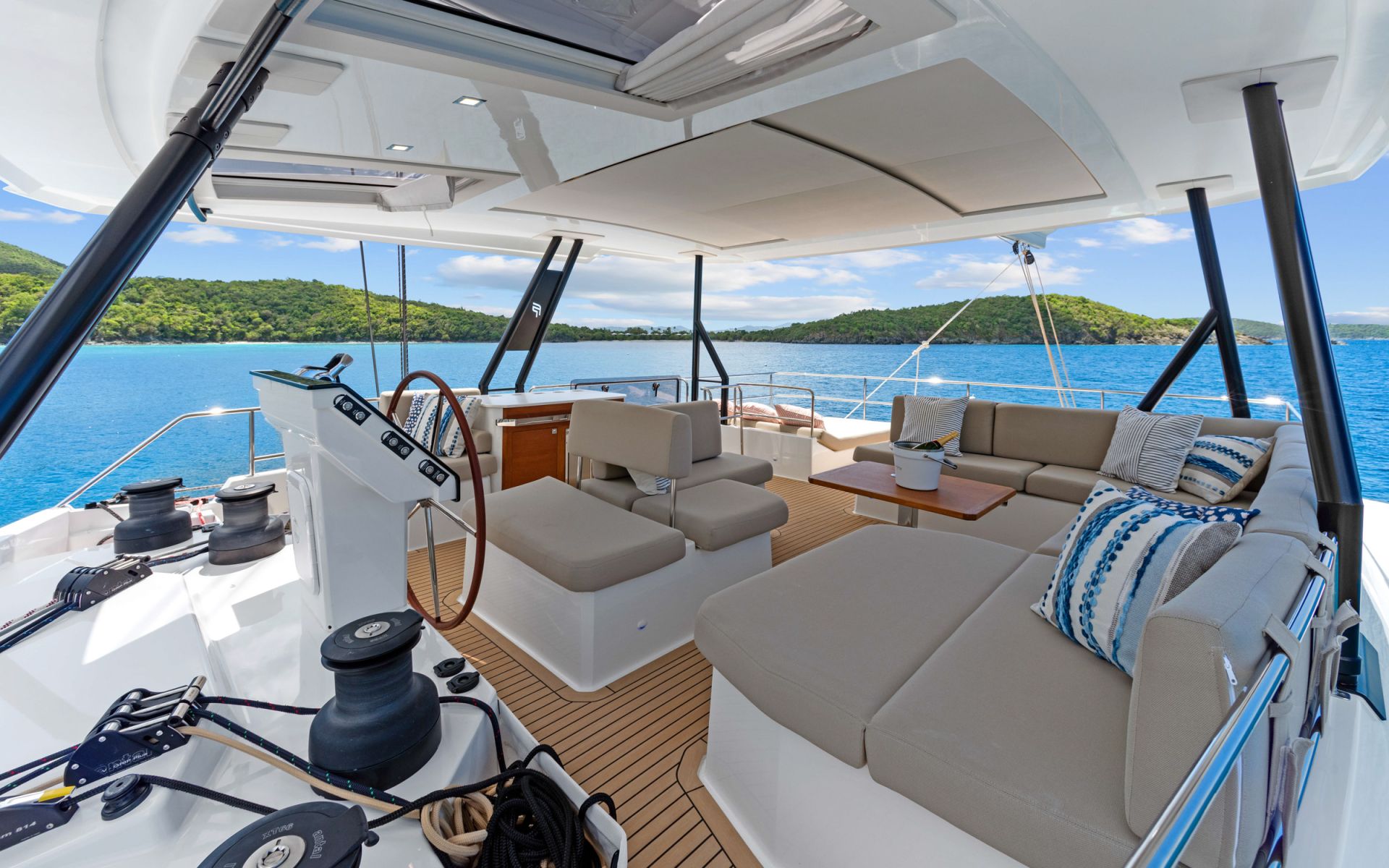 HOURGLASS - BVI Crewed Catamaran - Fountaine Pajot Samana 59 Flybridge