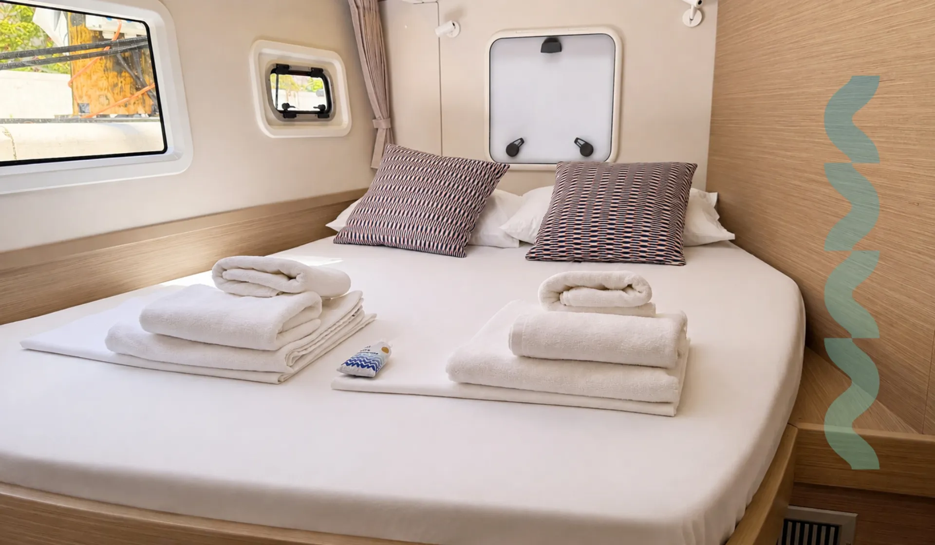 Croatia Bareboat Catamaran MAHI MAHI forward cabin