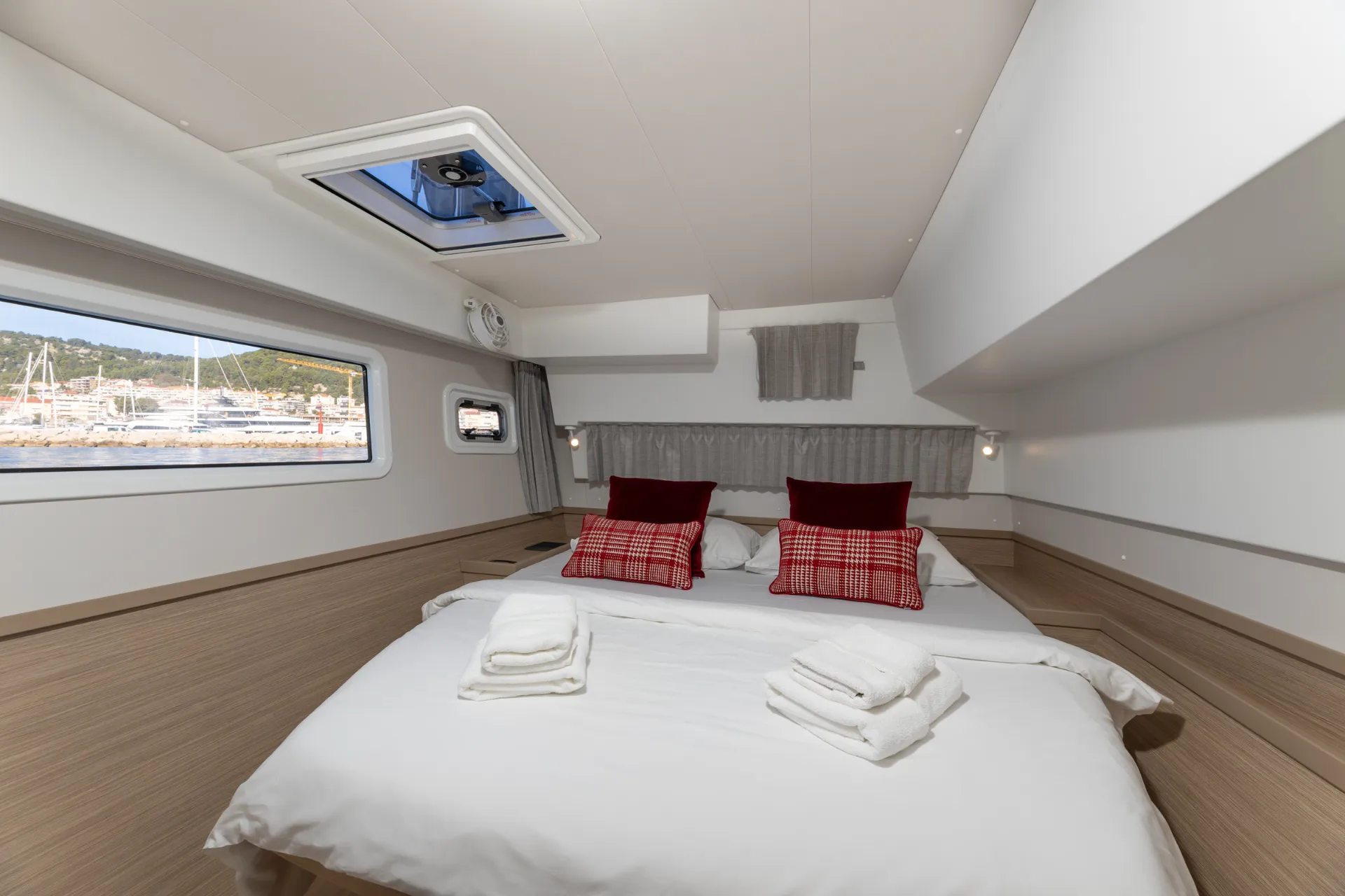 Croatia Bareboat Catamaran SAX IV Lagoon 42 cabin 3