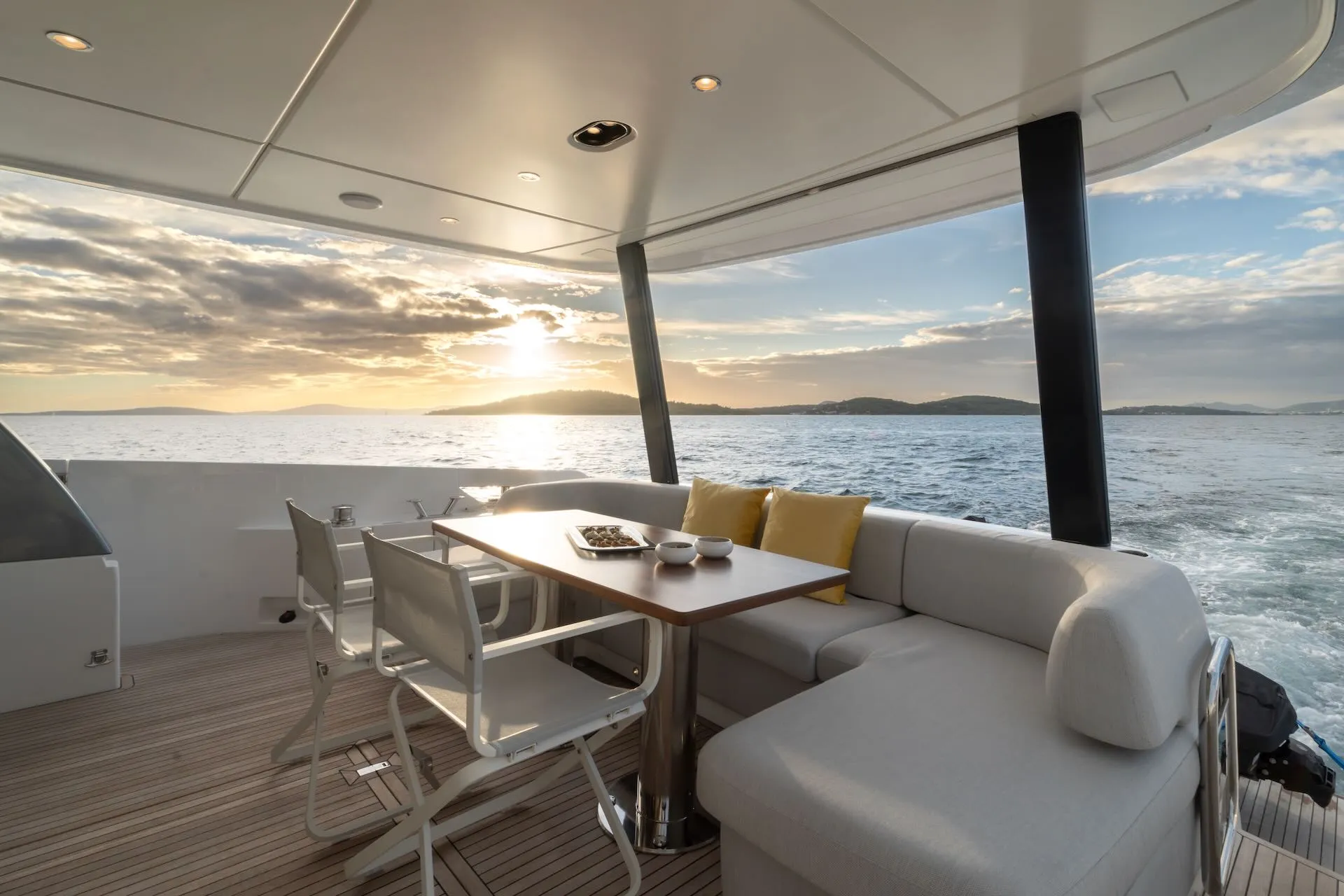 Croatia Crewed Motor Yacht DONNA - 2023 Azimut 68 Fly aft deck