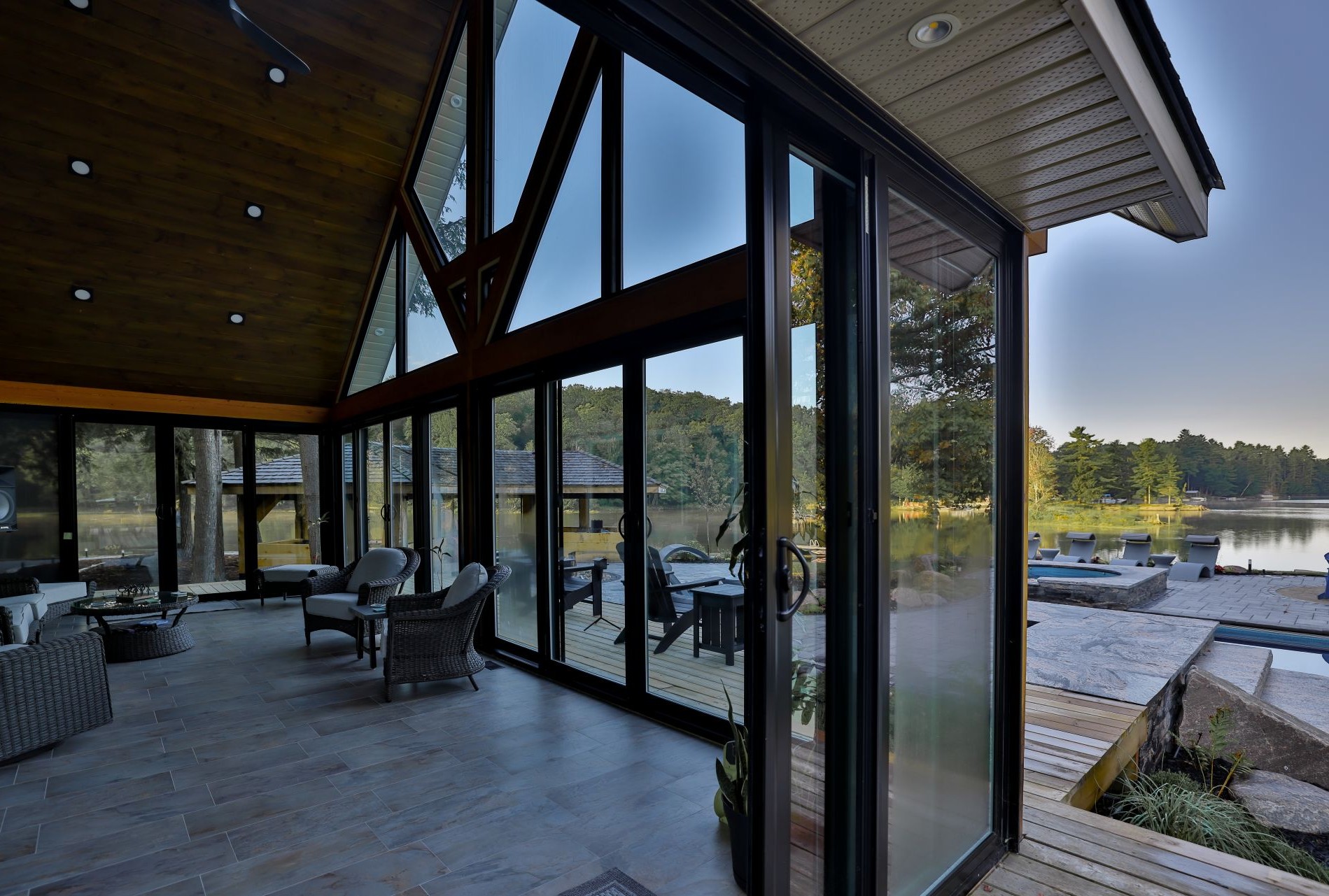tempered glass and regular glass
