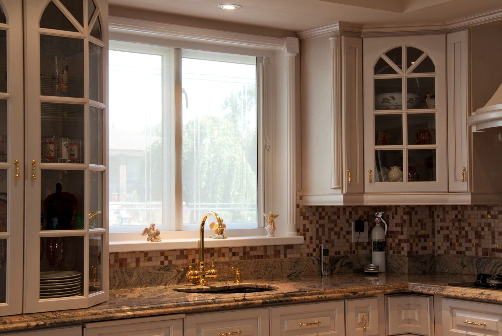 colonial window trim
