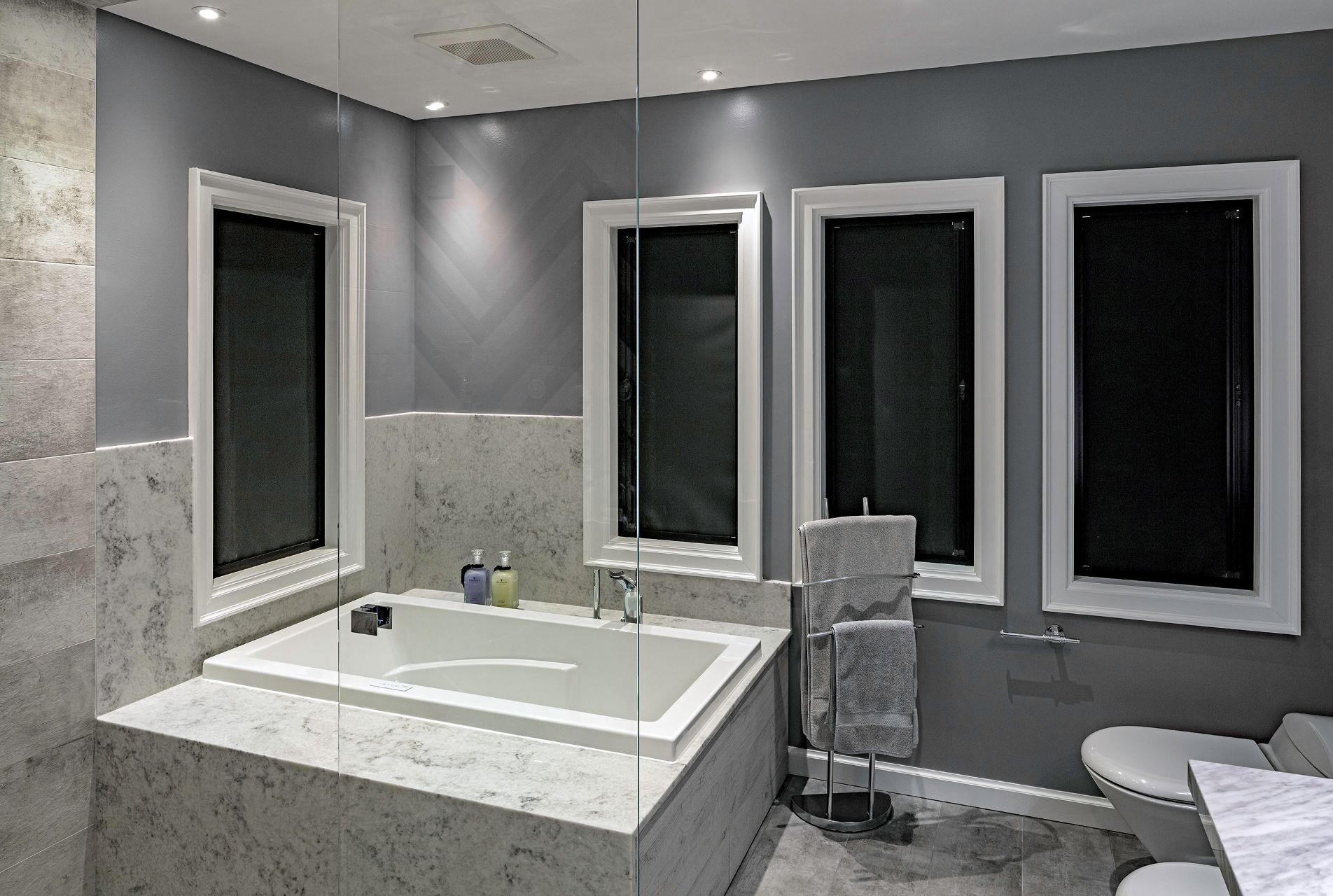 bathroom window coverings