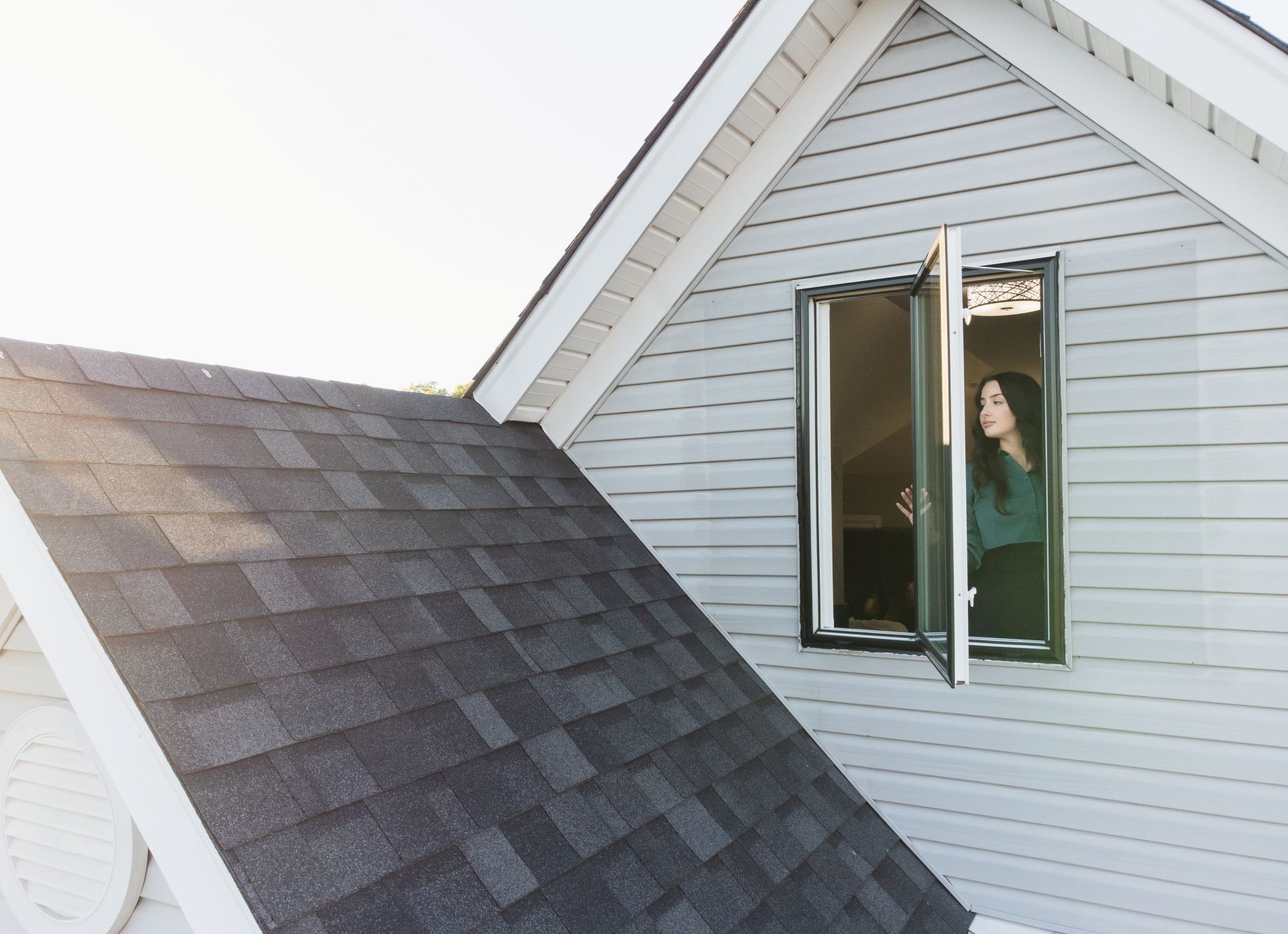 crankless casement window