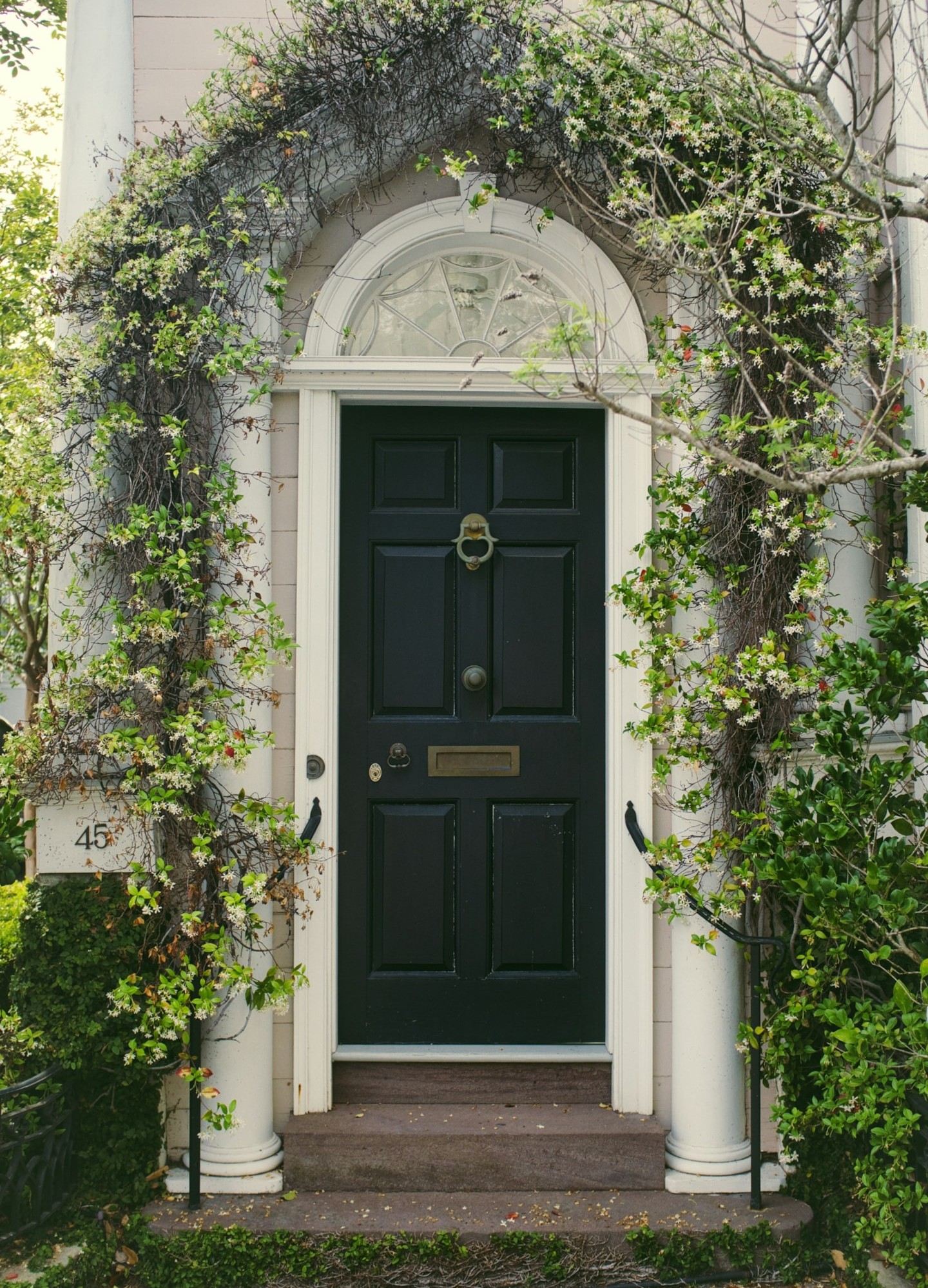 arched door trim ideas