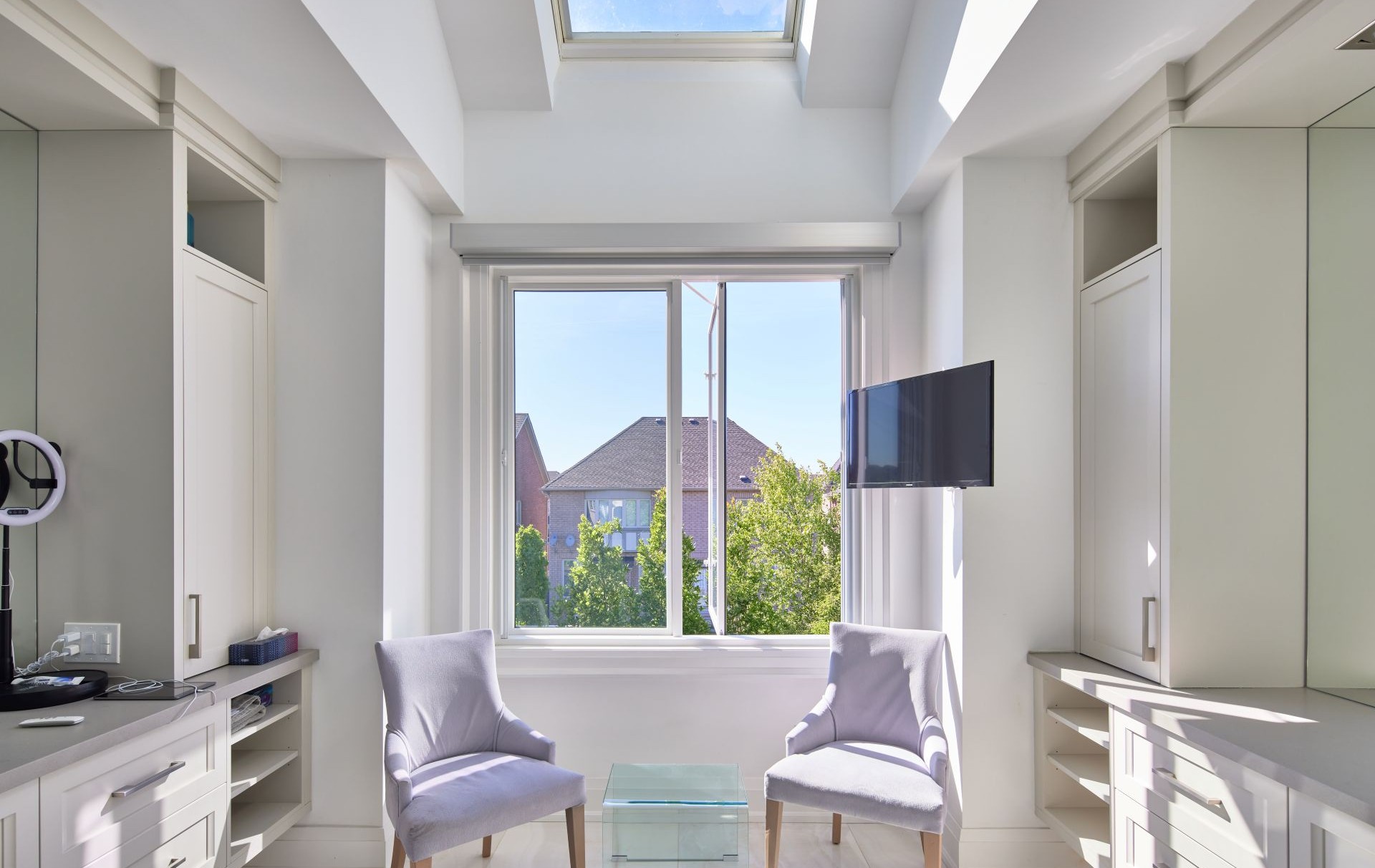 bedroom egress window