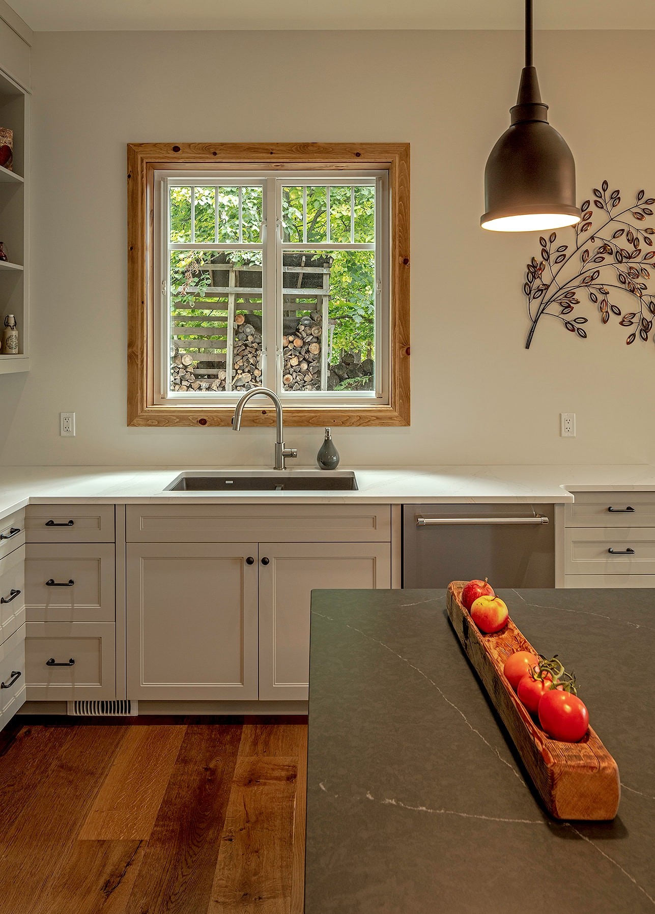 standard sized window above kitchen sink
