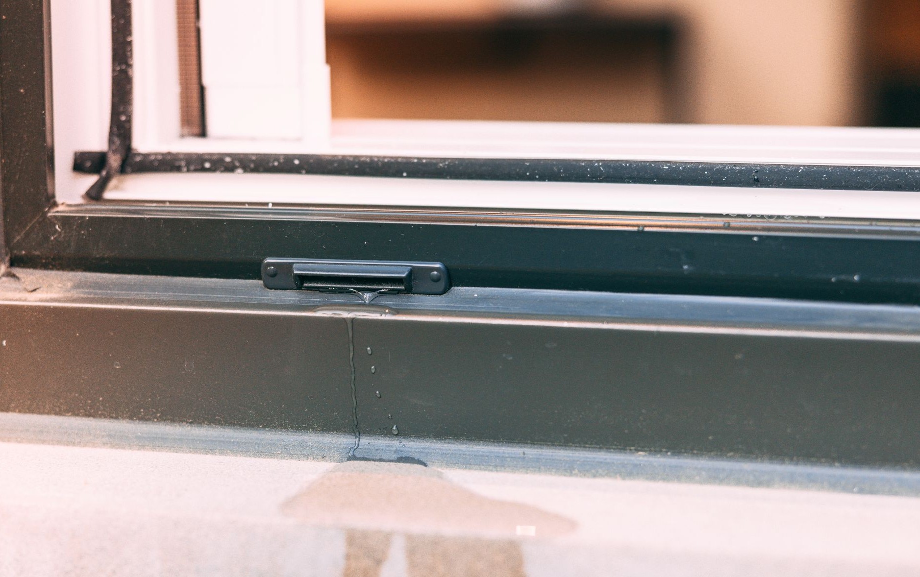 window weep hole